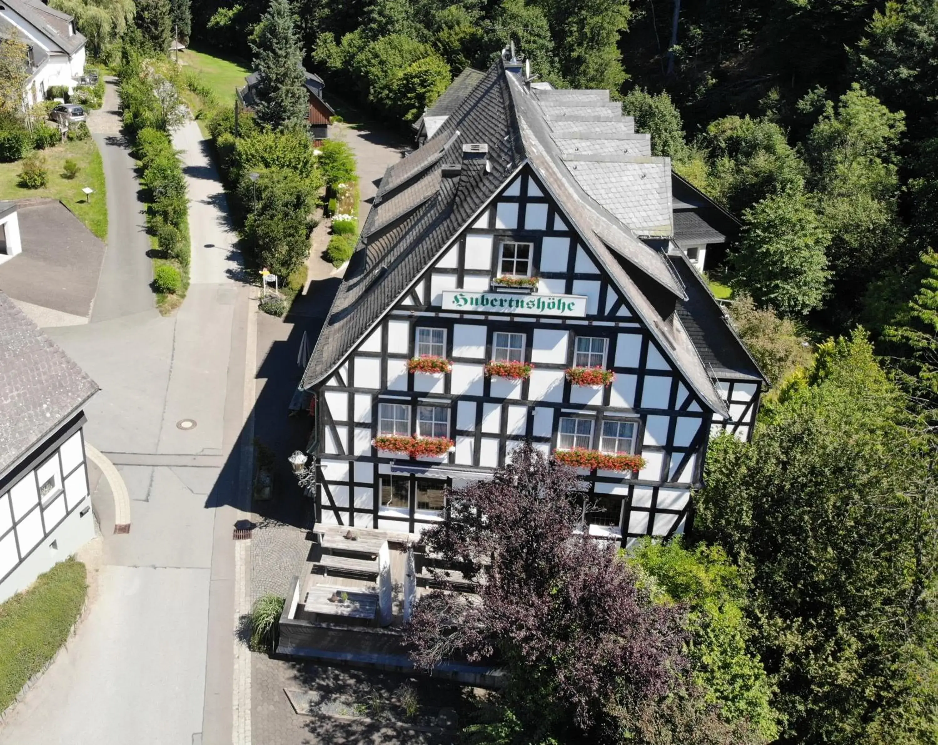 Hotel & Gasthof Hubertushöhe - Ihr Hotel für Urlaub mit Hund Hotel & Gasthof Hubertushöhe - Ihr Hotel für Urlaub mit Hund