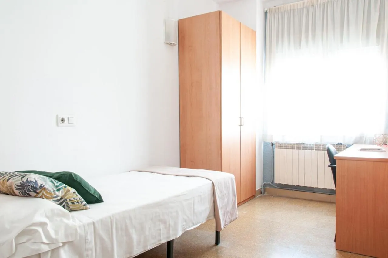 Photo of the whole room, Bed in Residencia Universitaria Resa Sant Jordi