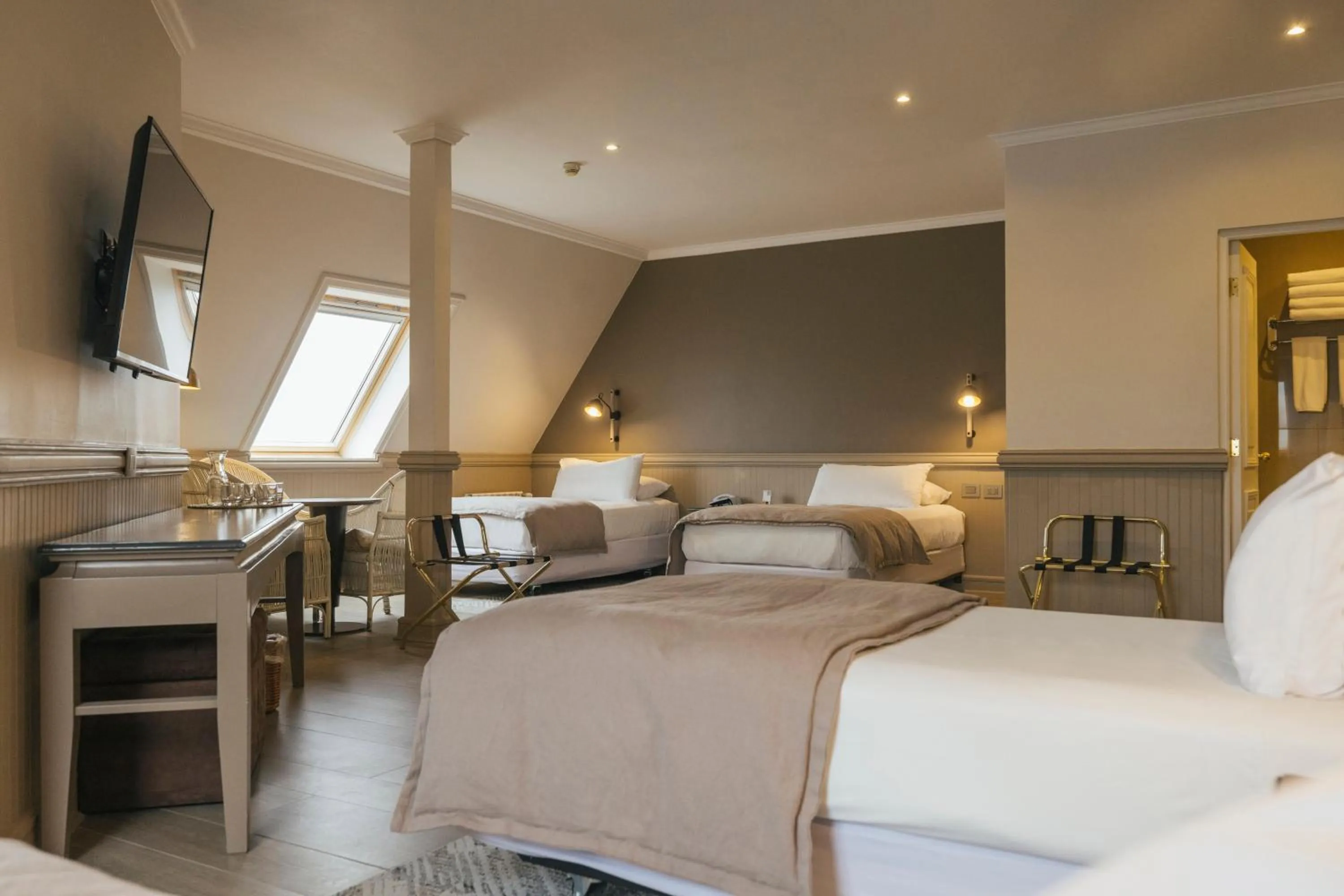 Bed in Hotel Costaustralis