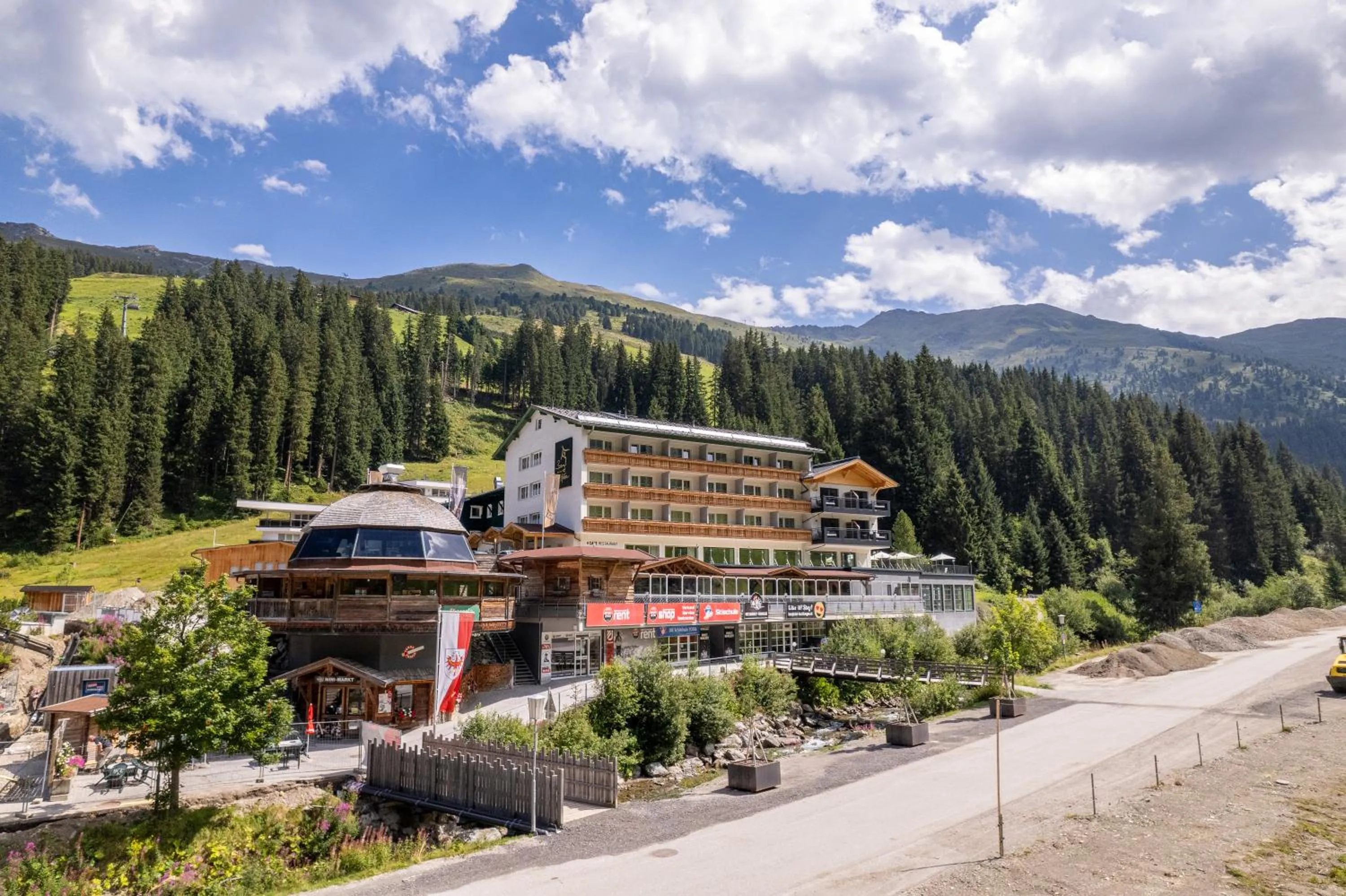 Property building in Berghotel Hochfügen