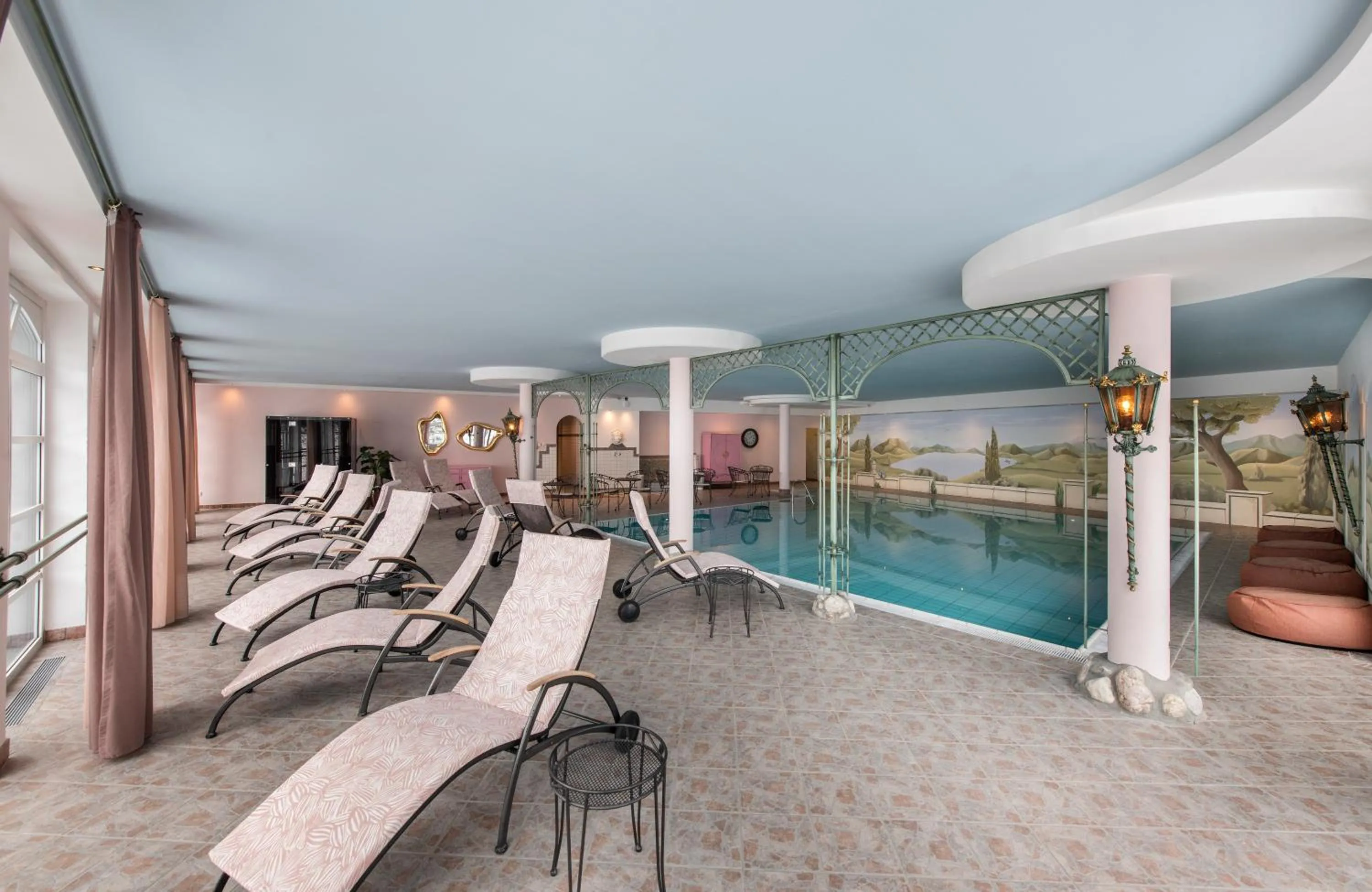 Pool view in Berghotel Hochfügen