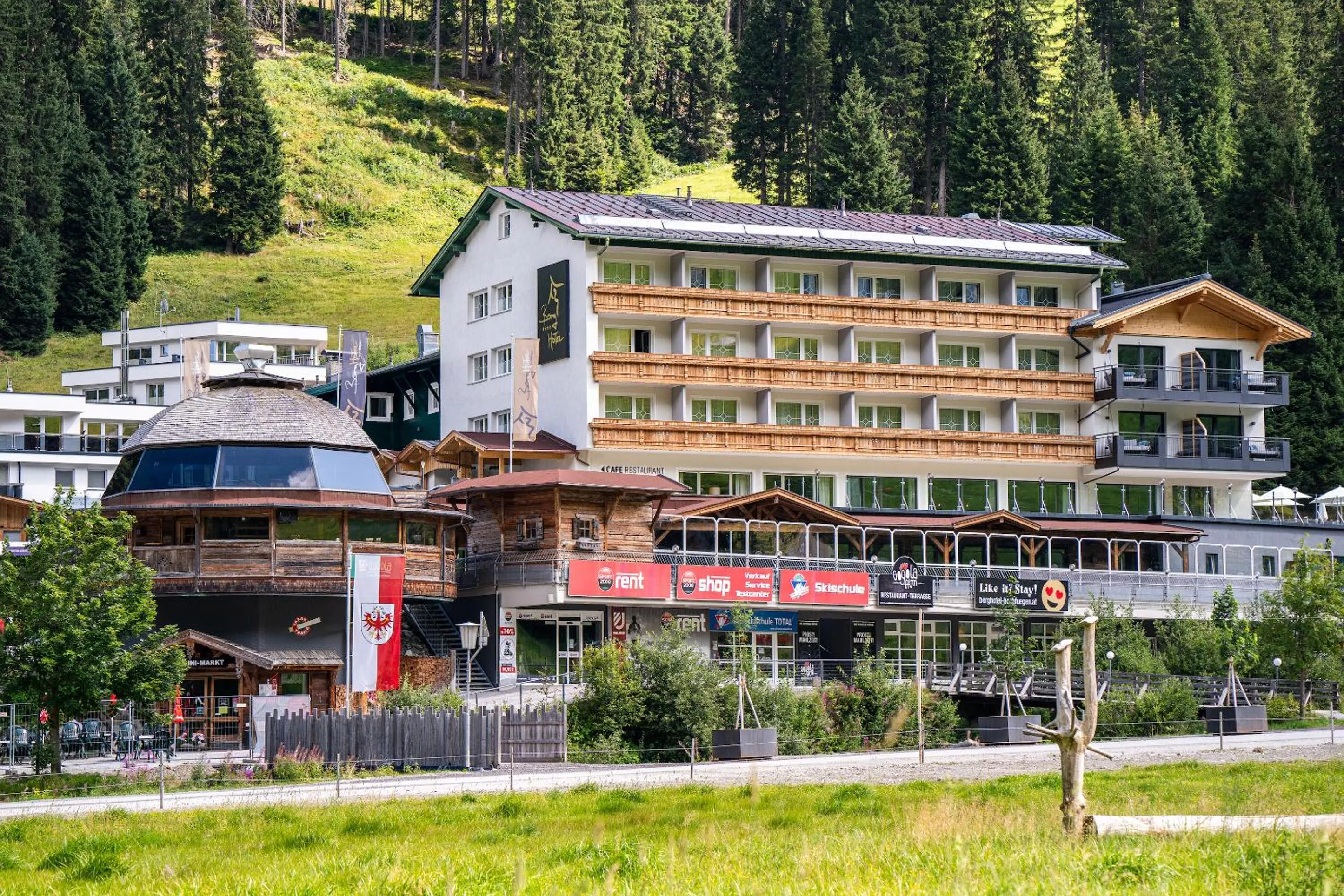 Property building in Berghotel Hochfügen