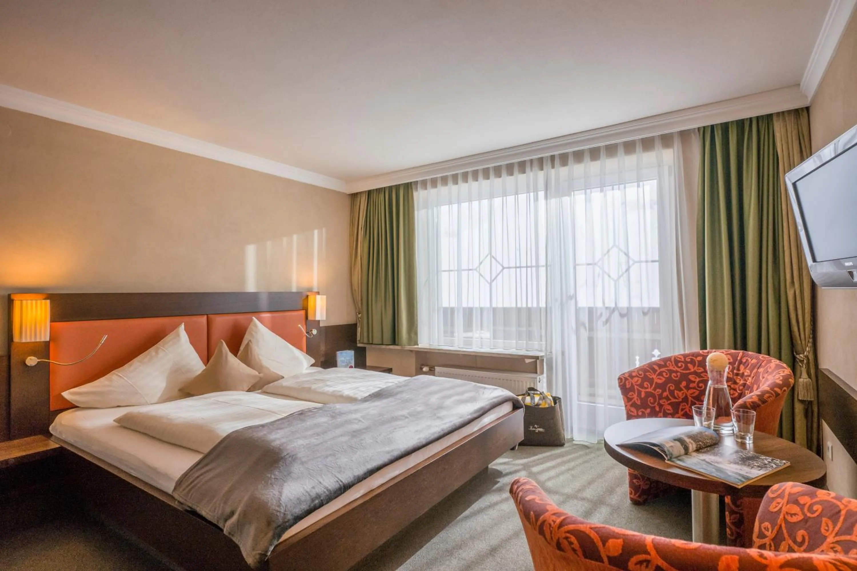 Photo of the whole room, Bed in Berghotel Hochfügen