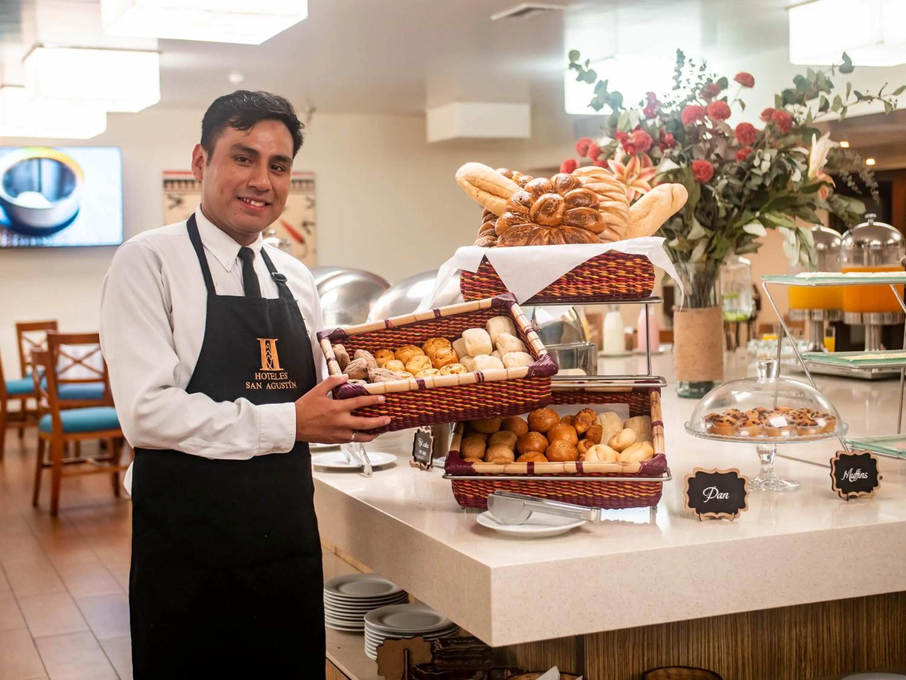 Buffet breakfast in San Agustin Exclusive
