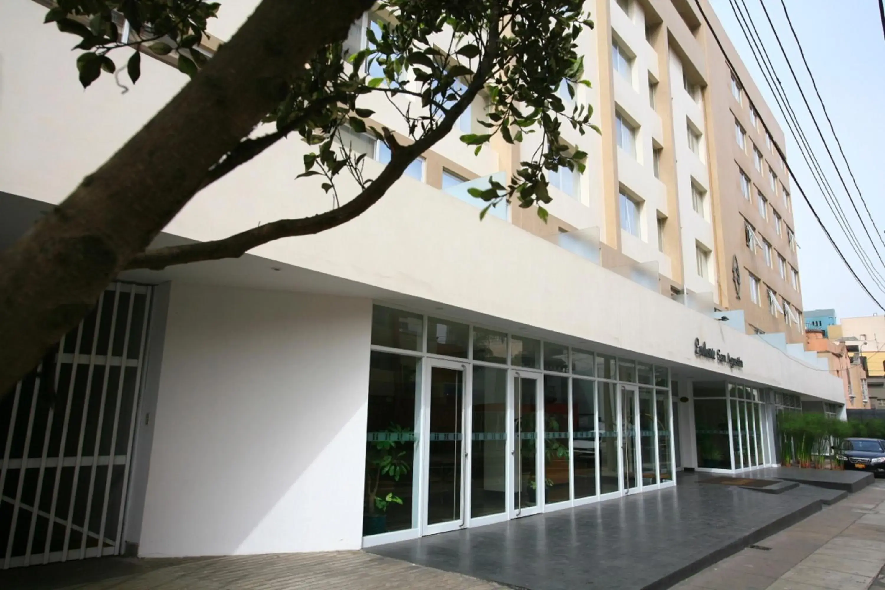 Facade/entrance in San Agustin Exclusive Facade/entrance in San Agustin Exclusive