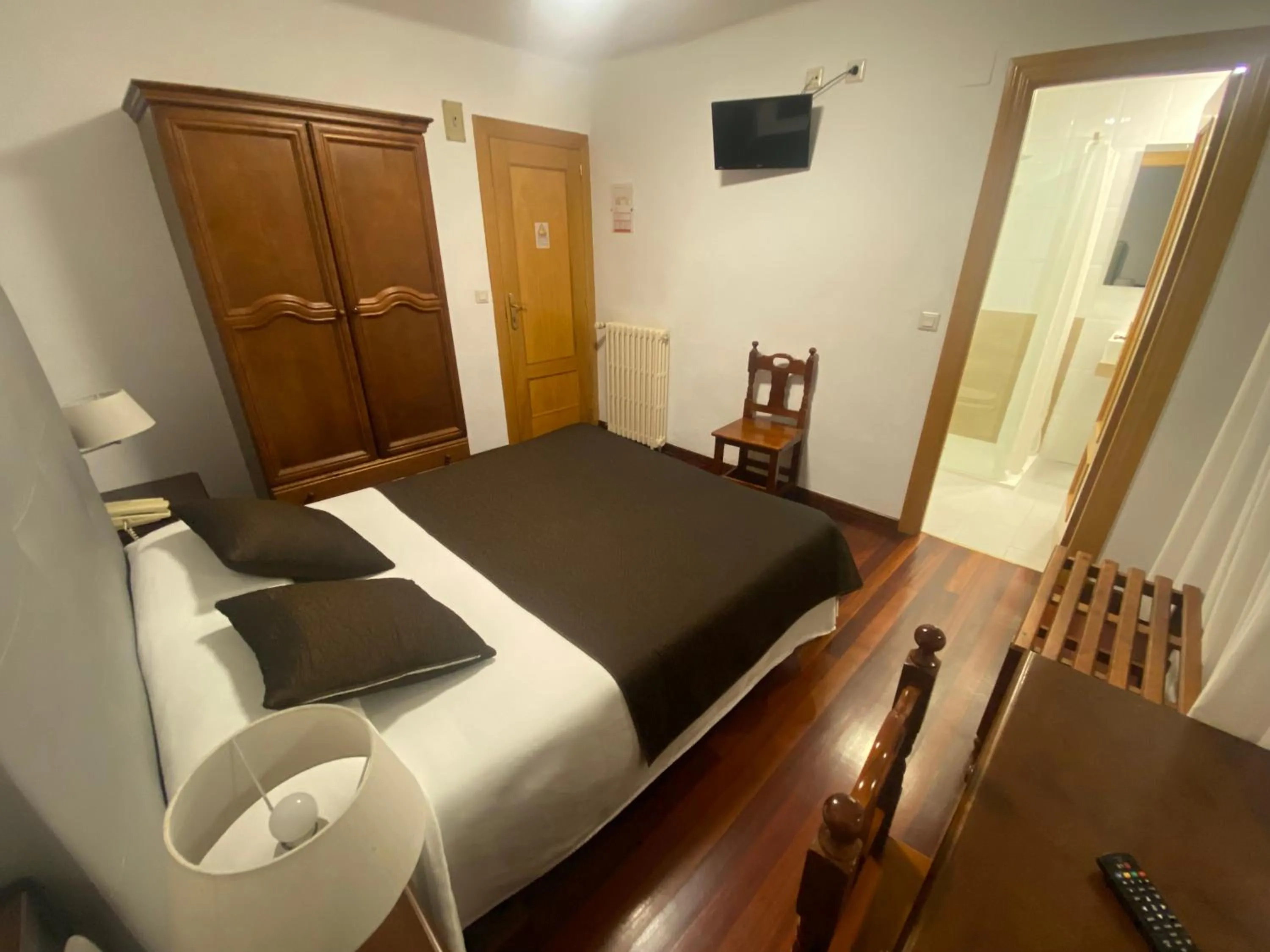 Photo of the whole room, Bed in Hotel La Rambla