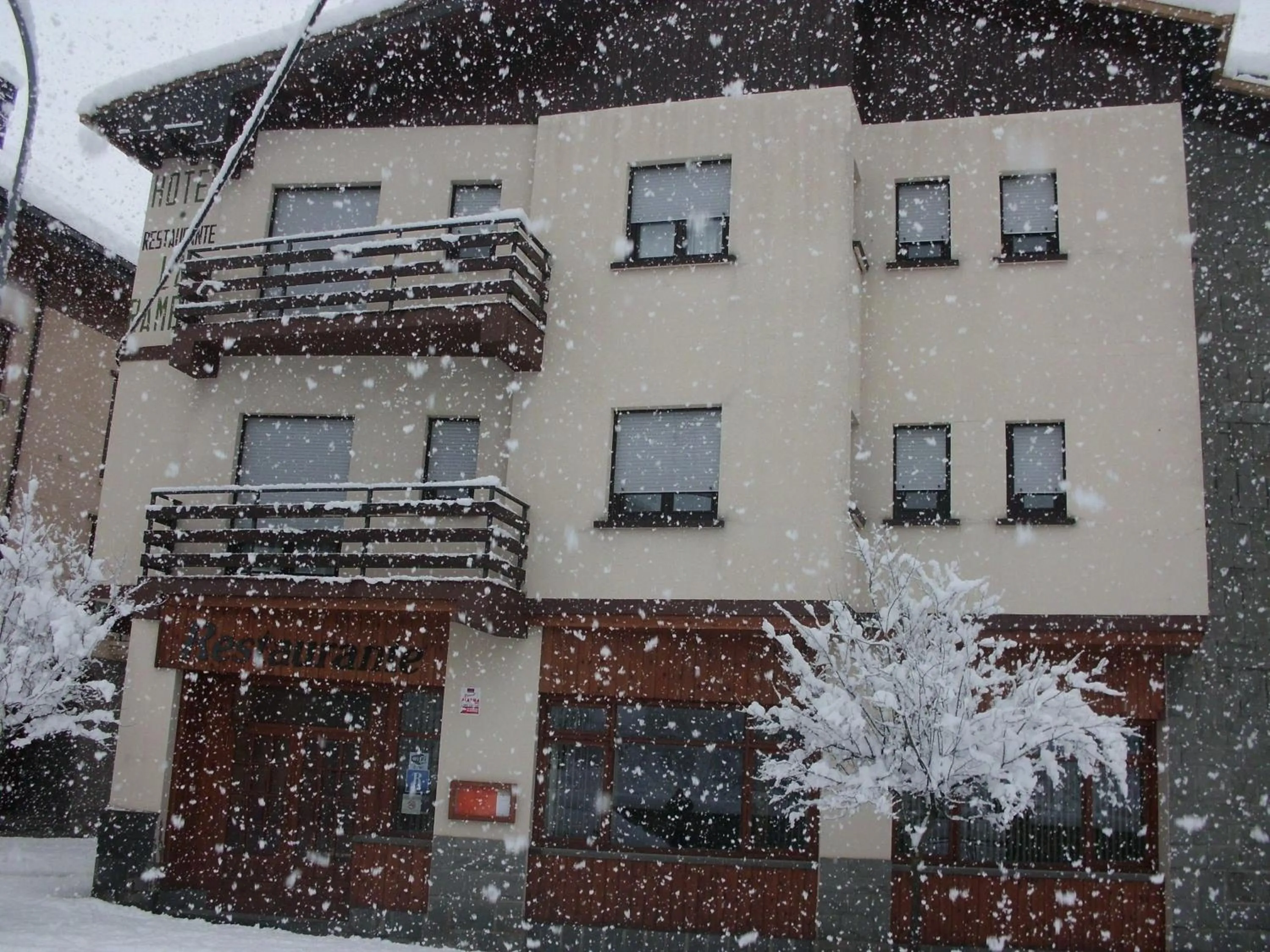 Facade/entrance in Hotel La Rambla