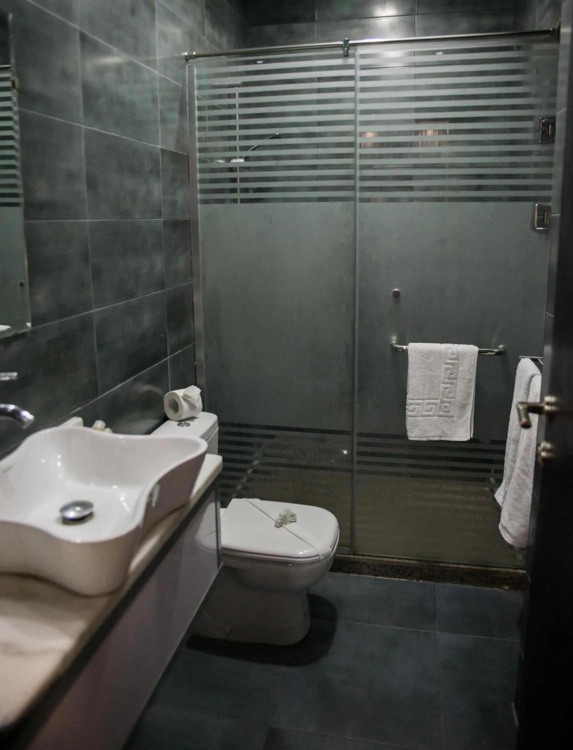 Toilet in Marvel Stone Hotel