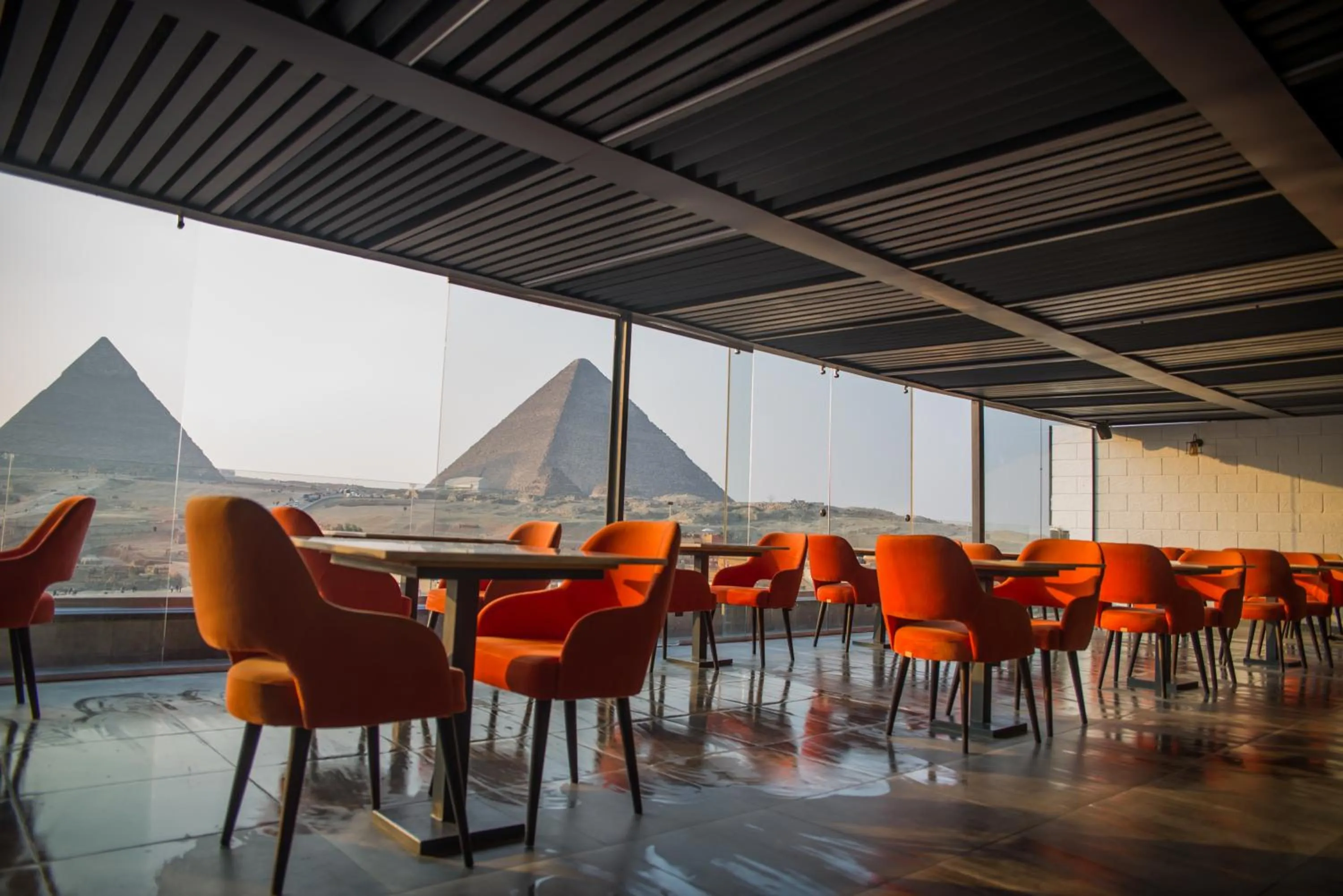 Restaurant/places to eat in Marvel Stone Hotel