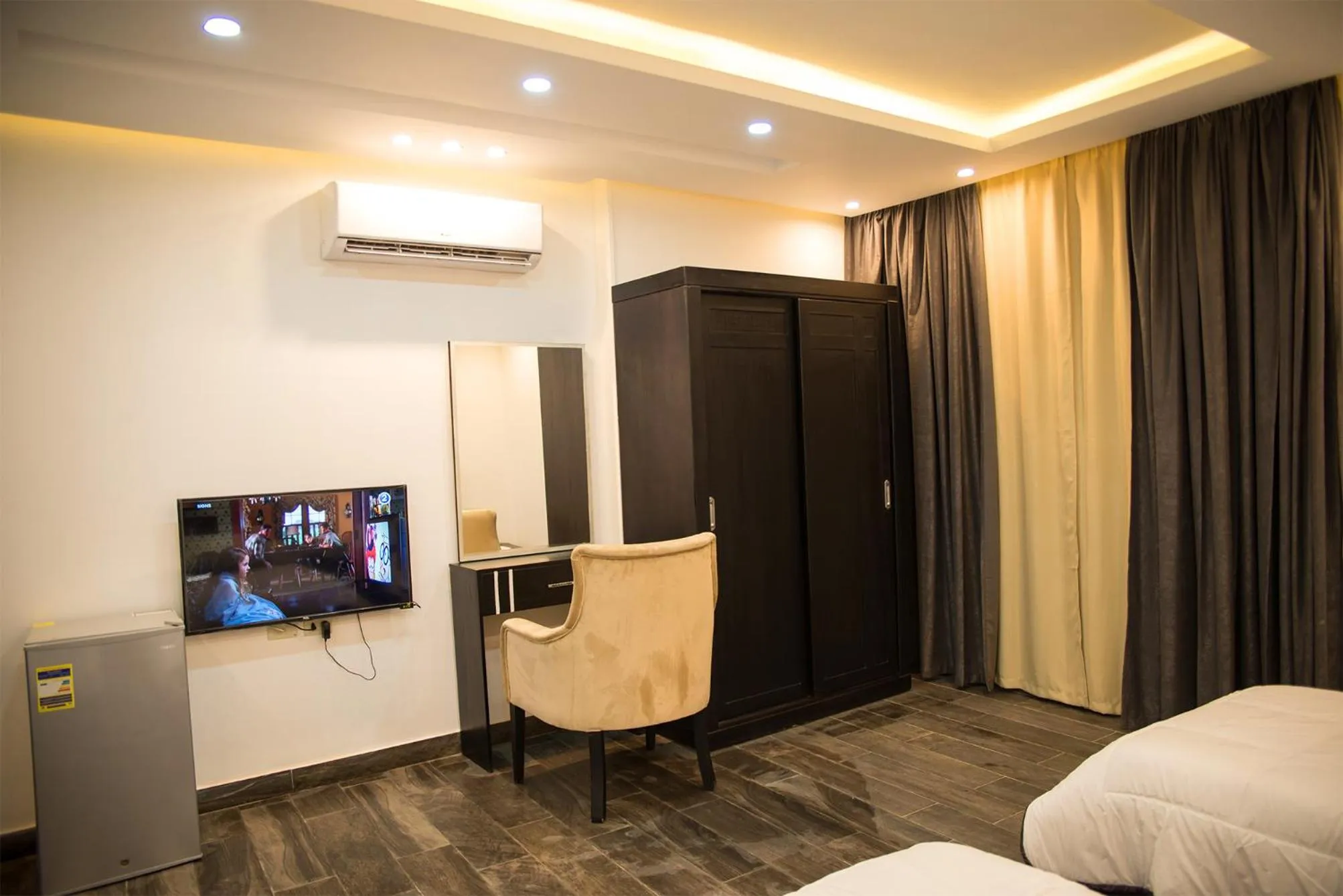 TV and multimedia, Bed in Marvel Stone Hotel