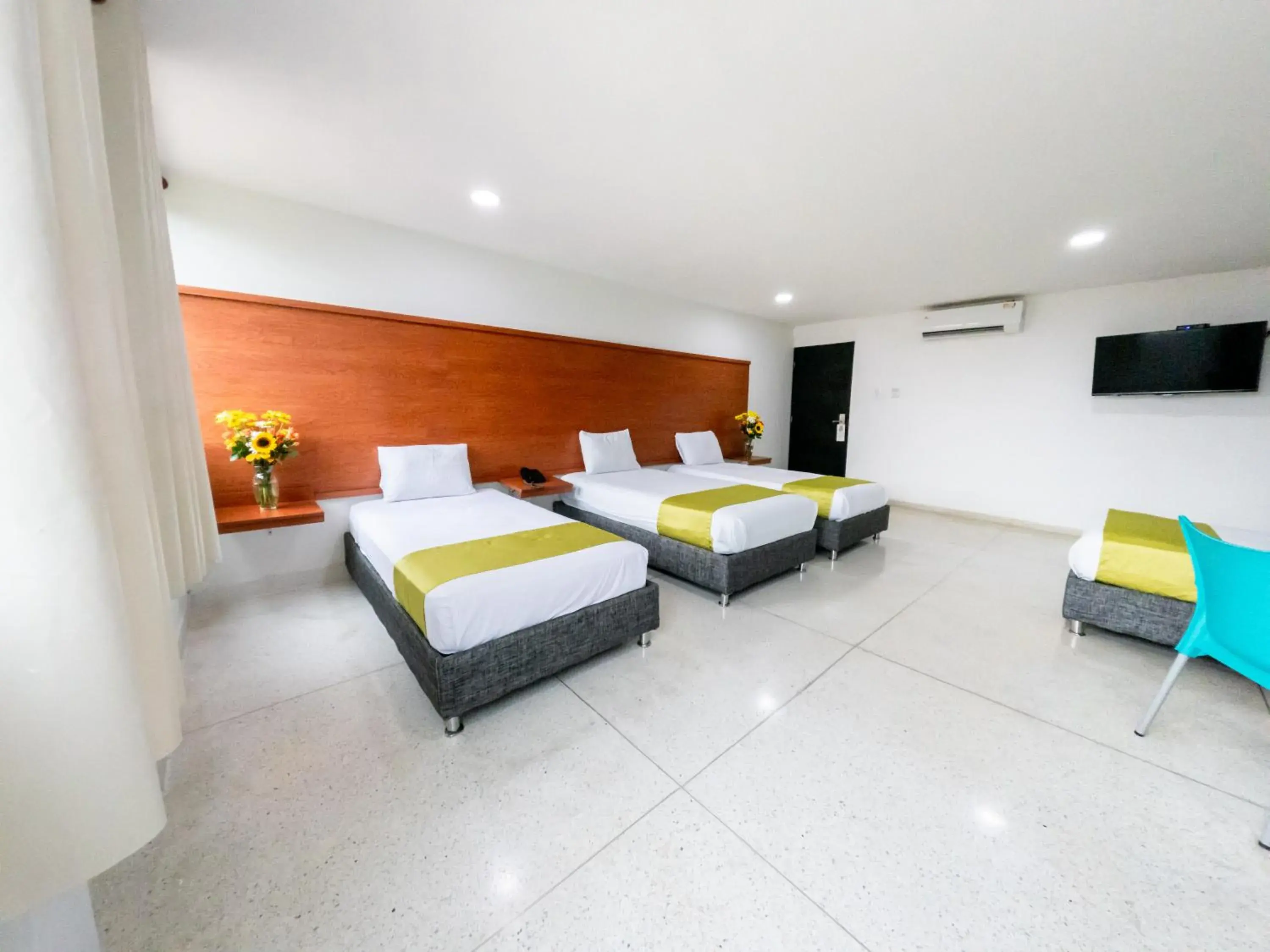 Superior Triple Room in Hotel Caribe Plaza Barranquilla Superior Triple Room in Hotel Caribe Plaza Barranquilla