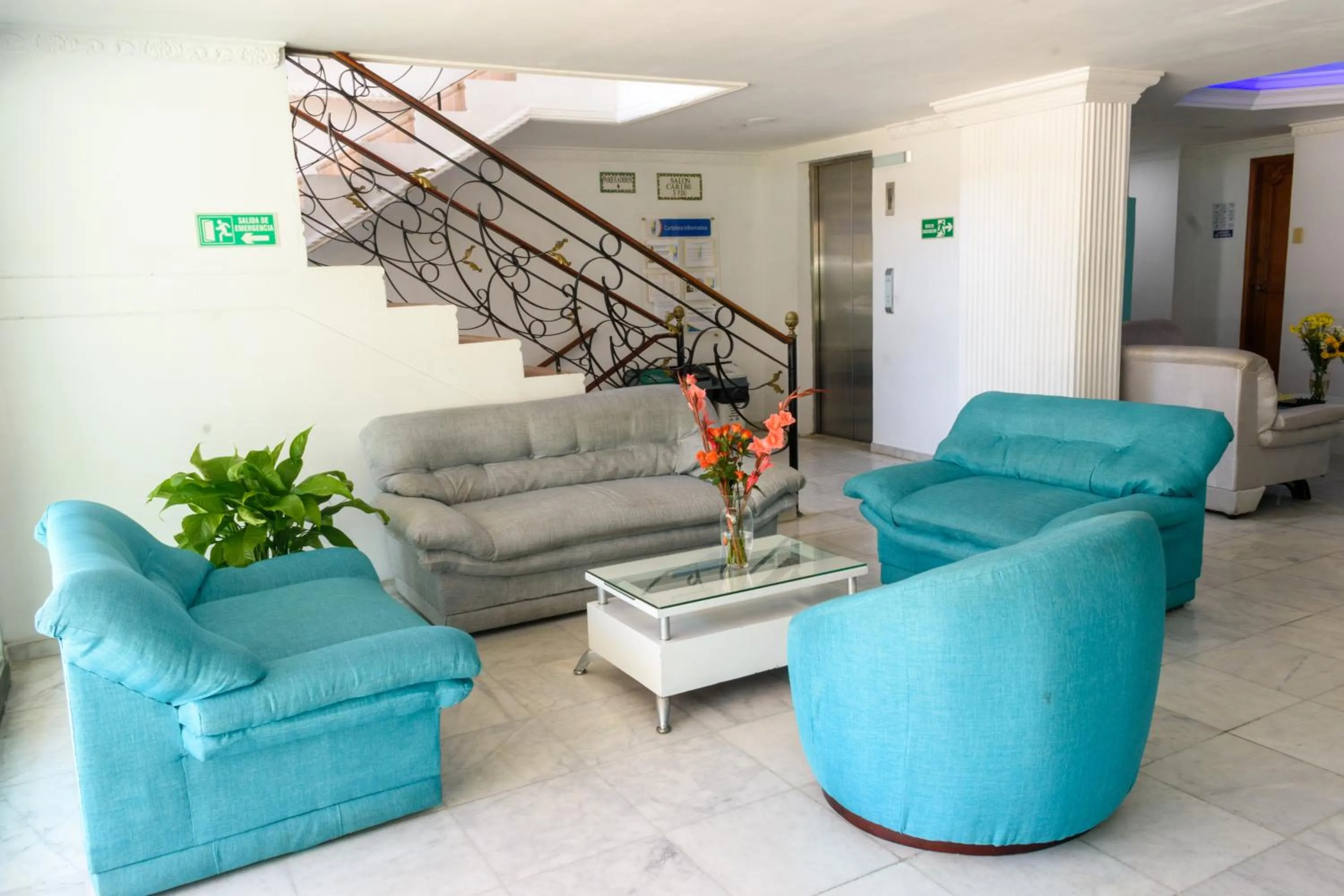 Living room in Hotel Caribe Plaza Barranquilla
