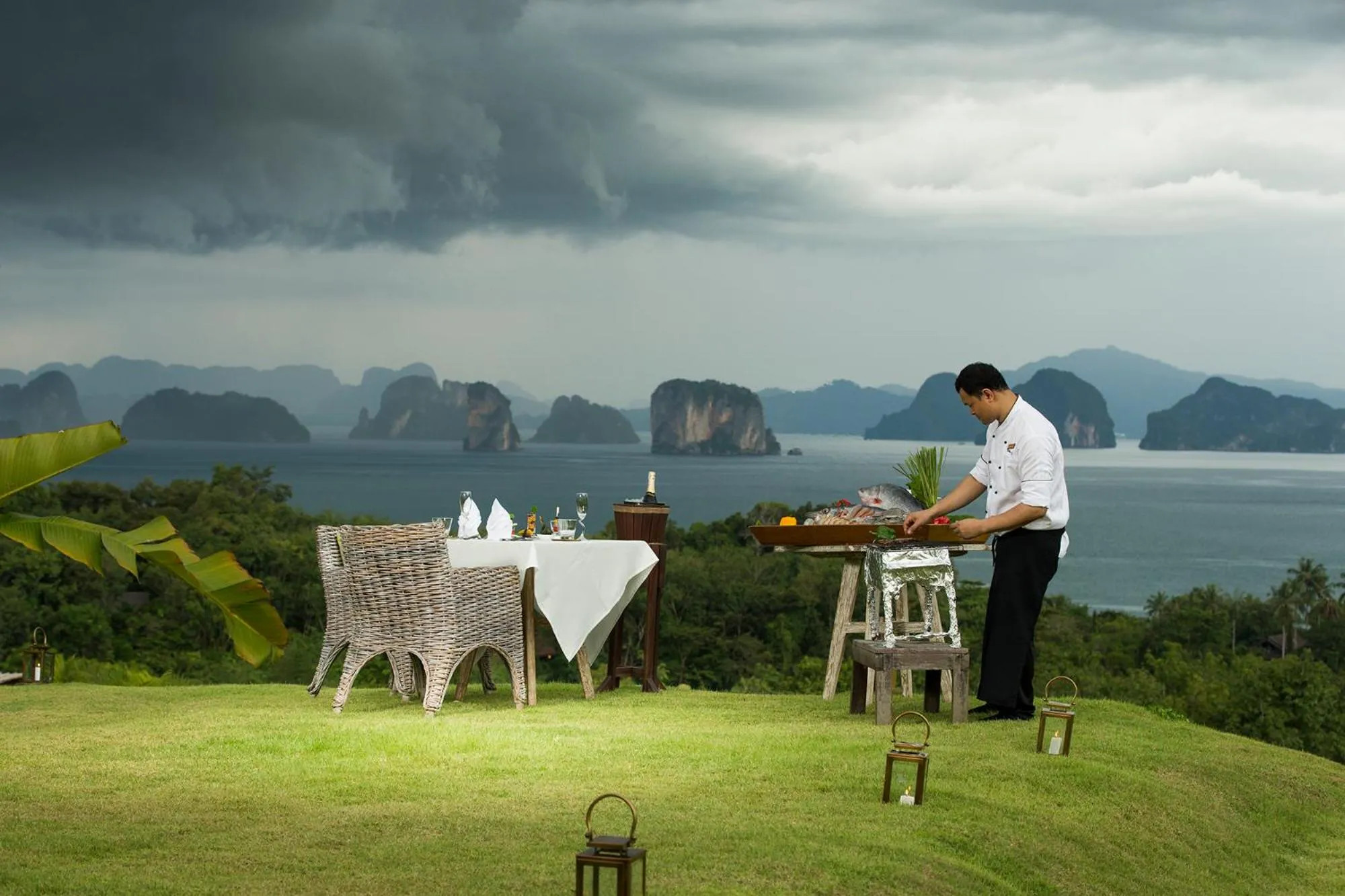 Food and drinks in 9 Hornbills Tented Camp