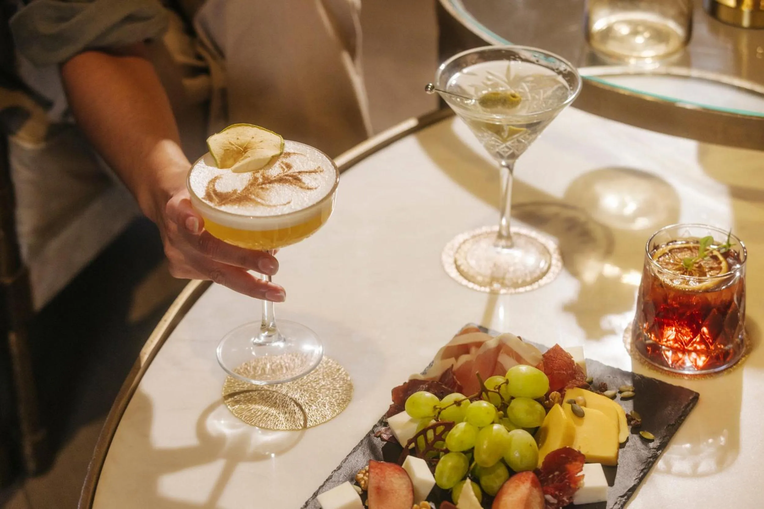 Lounge or bar in Hotel Cabo De Hornos