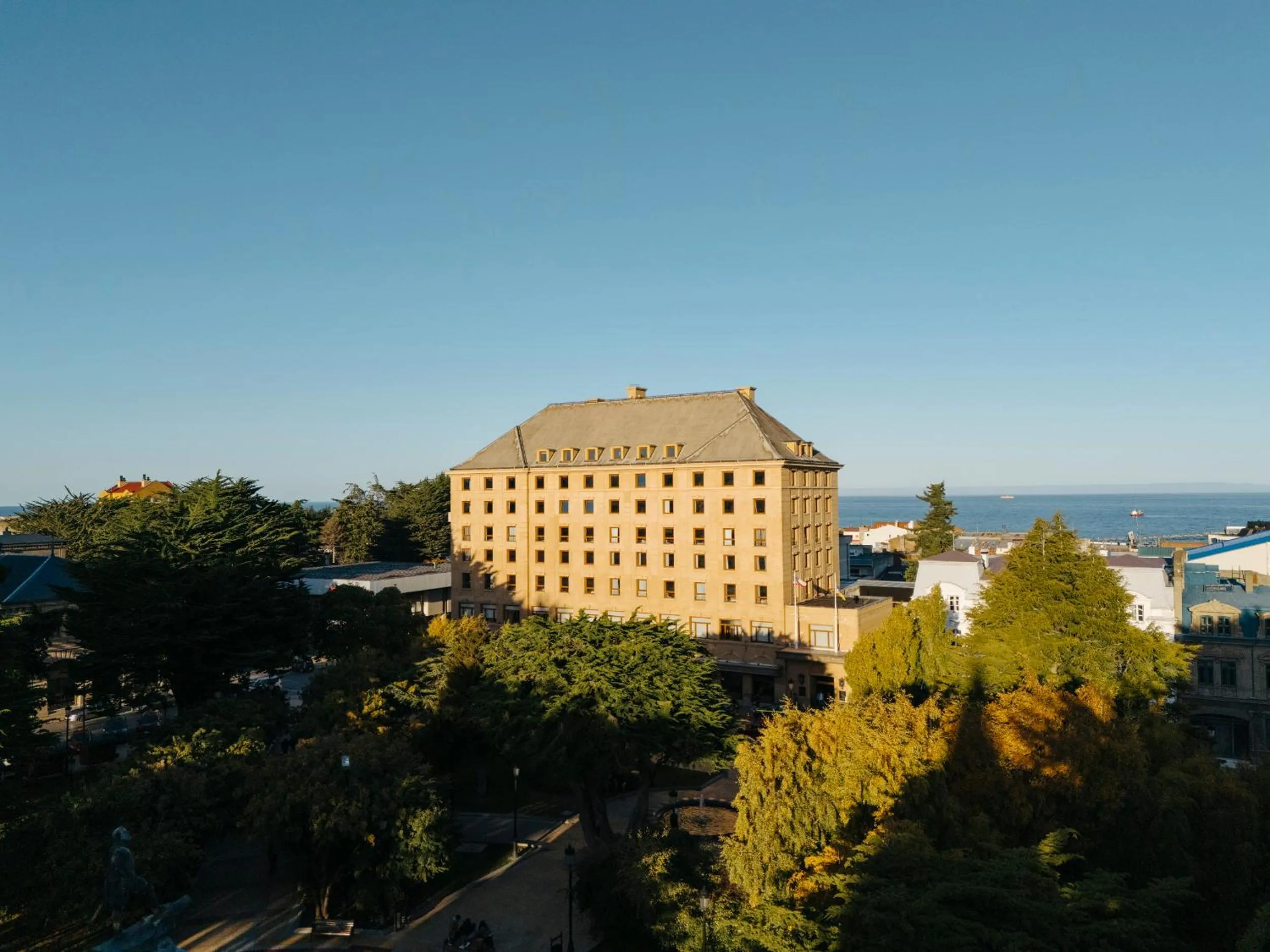 Facade/entrance in Hotel Cabo De Hornos