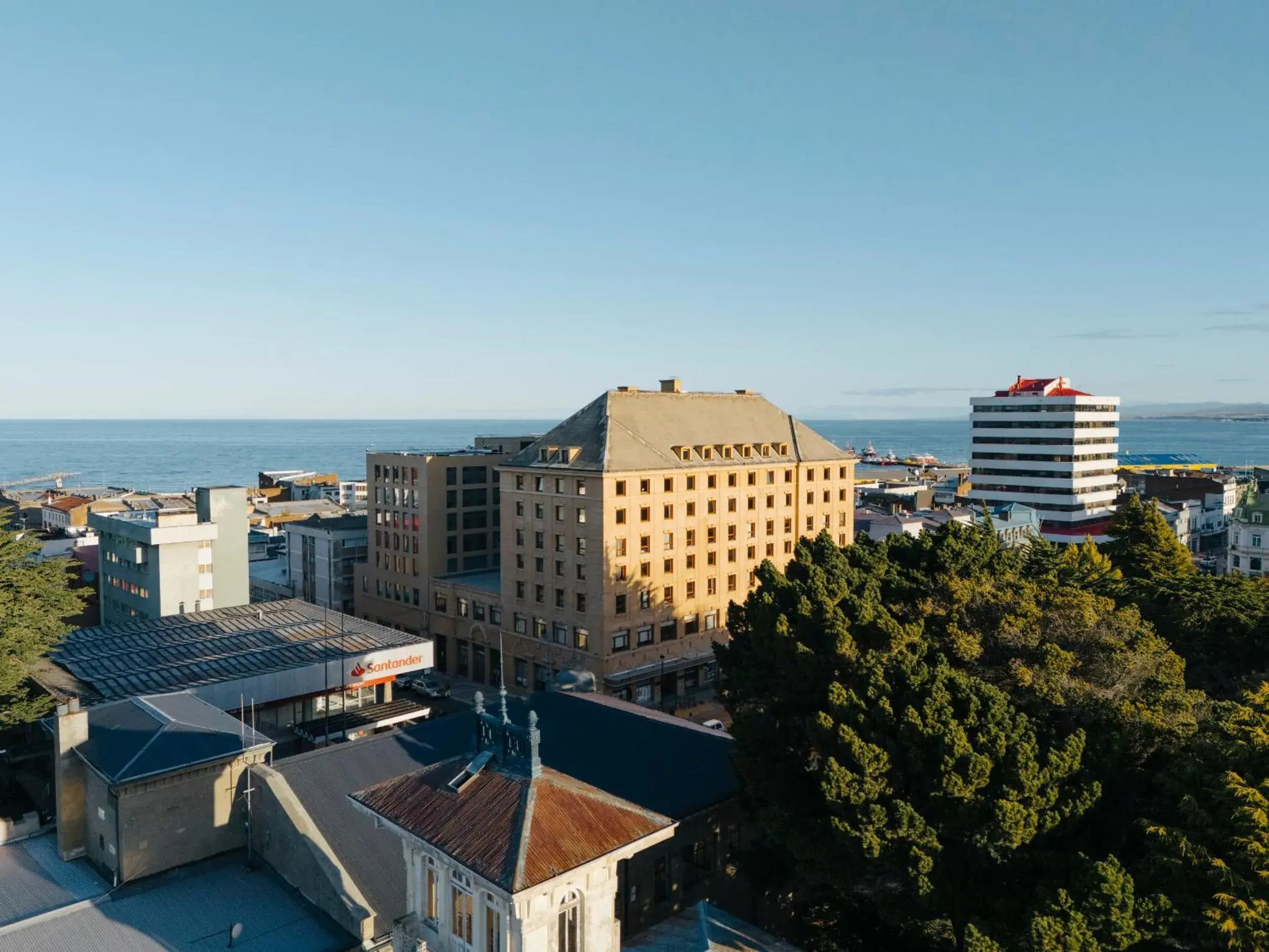 Property building in Hotel Cabo De Hornos Property building in Hotel Cabo De Hornos