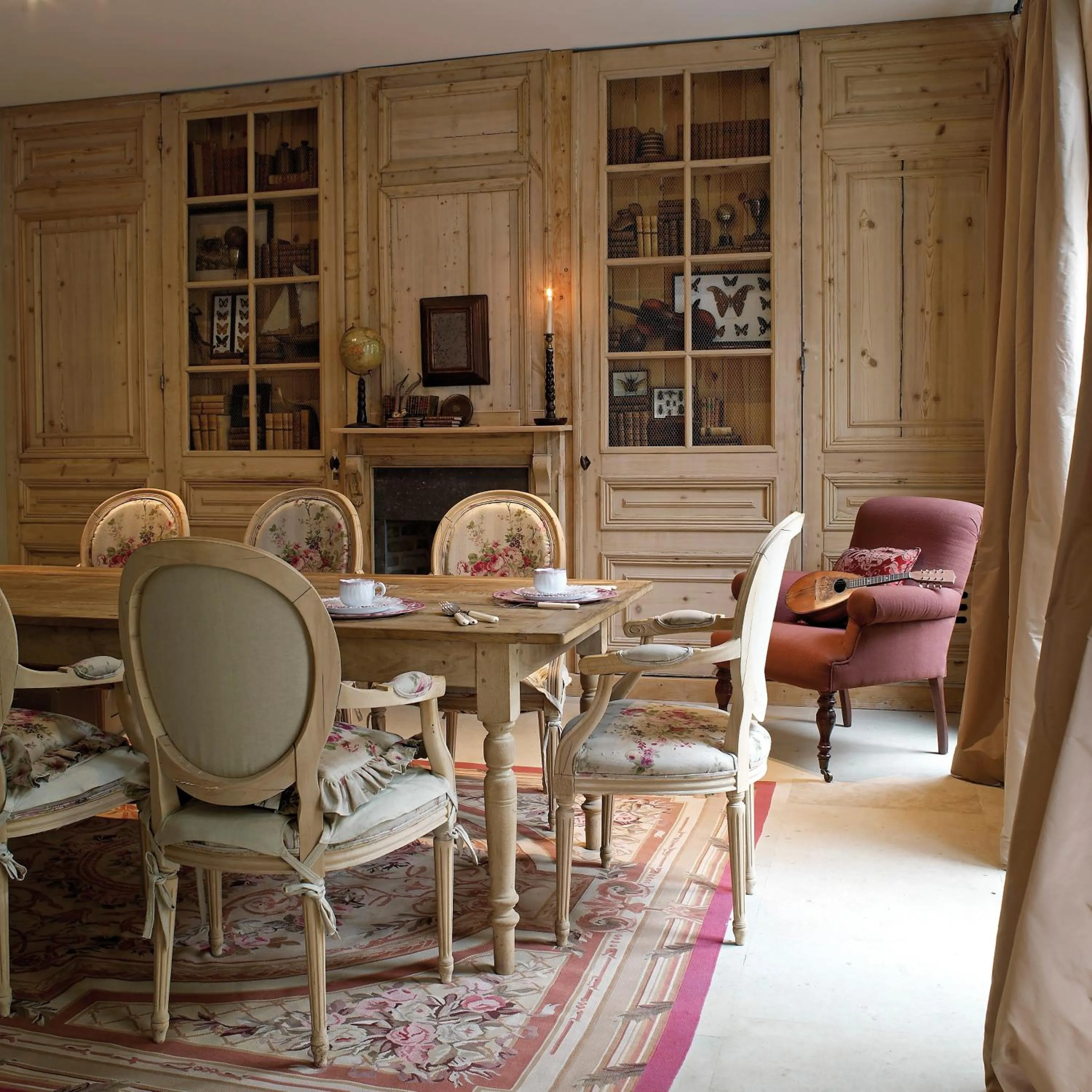 Living room in B&B Maison le Dragon