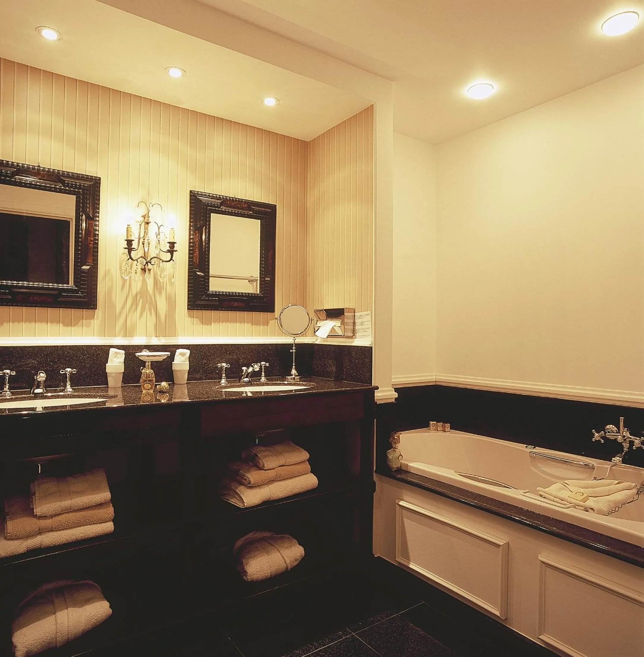 Bathroom in B&B Maison le Dragon