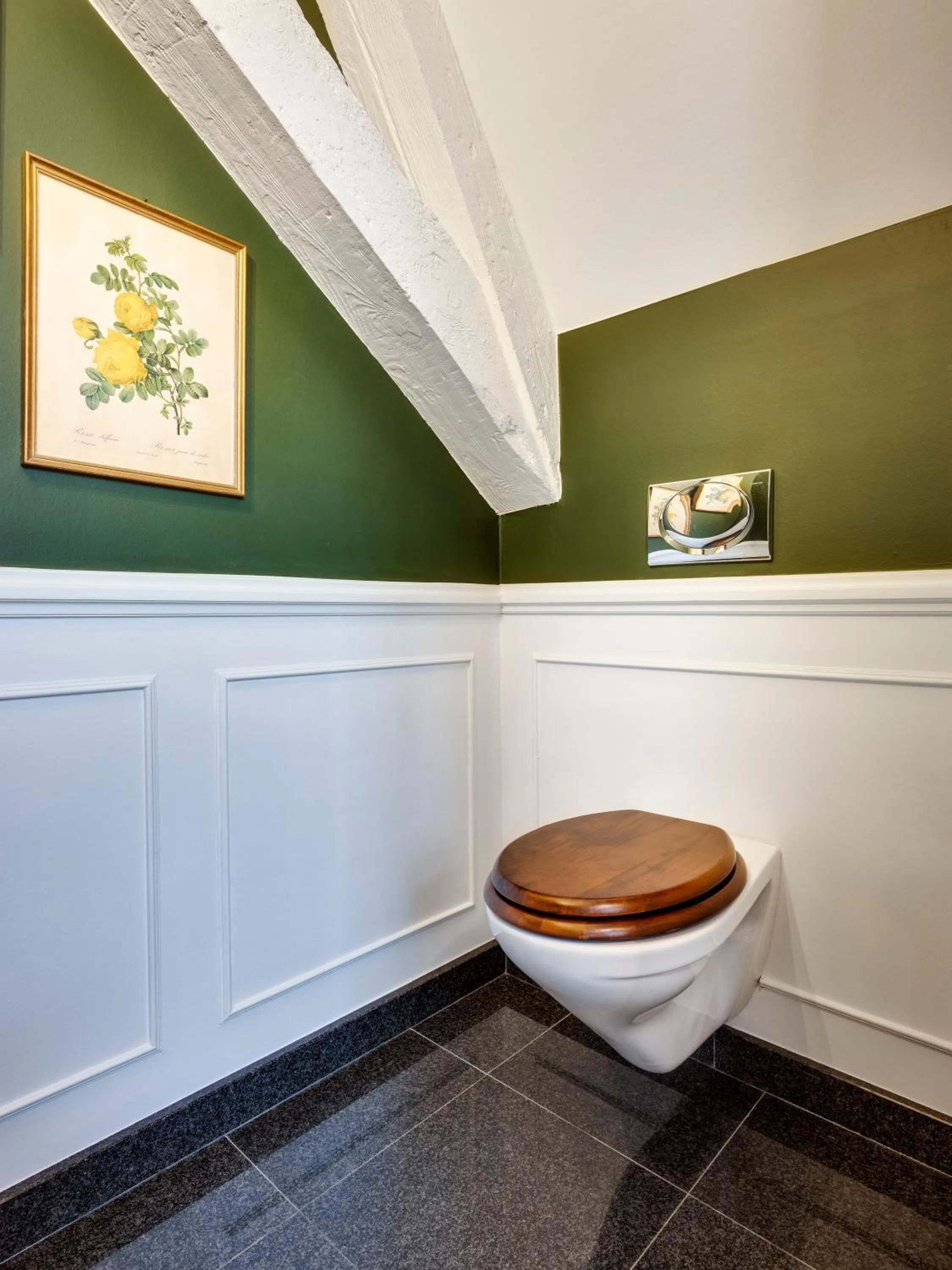 Toilet in B&B Maison le Dragon