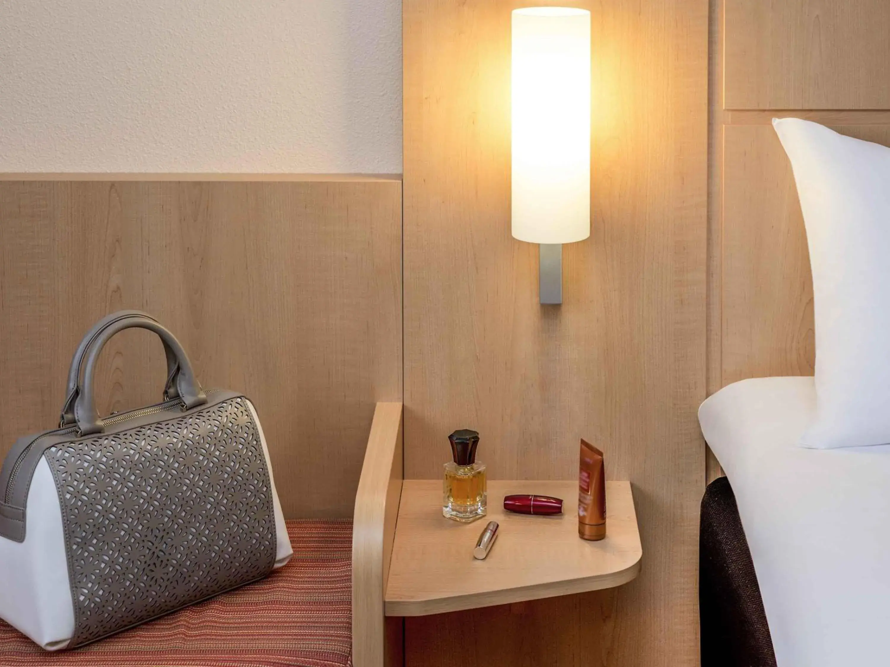 Bedroom, Bed in ibis Esch Belval Bedroom, Bed in ibis Esch Belval