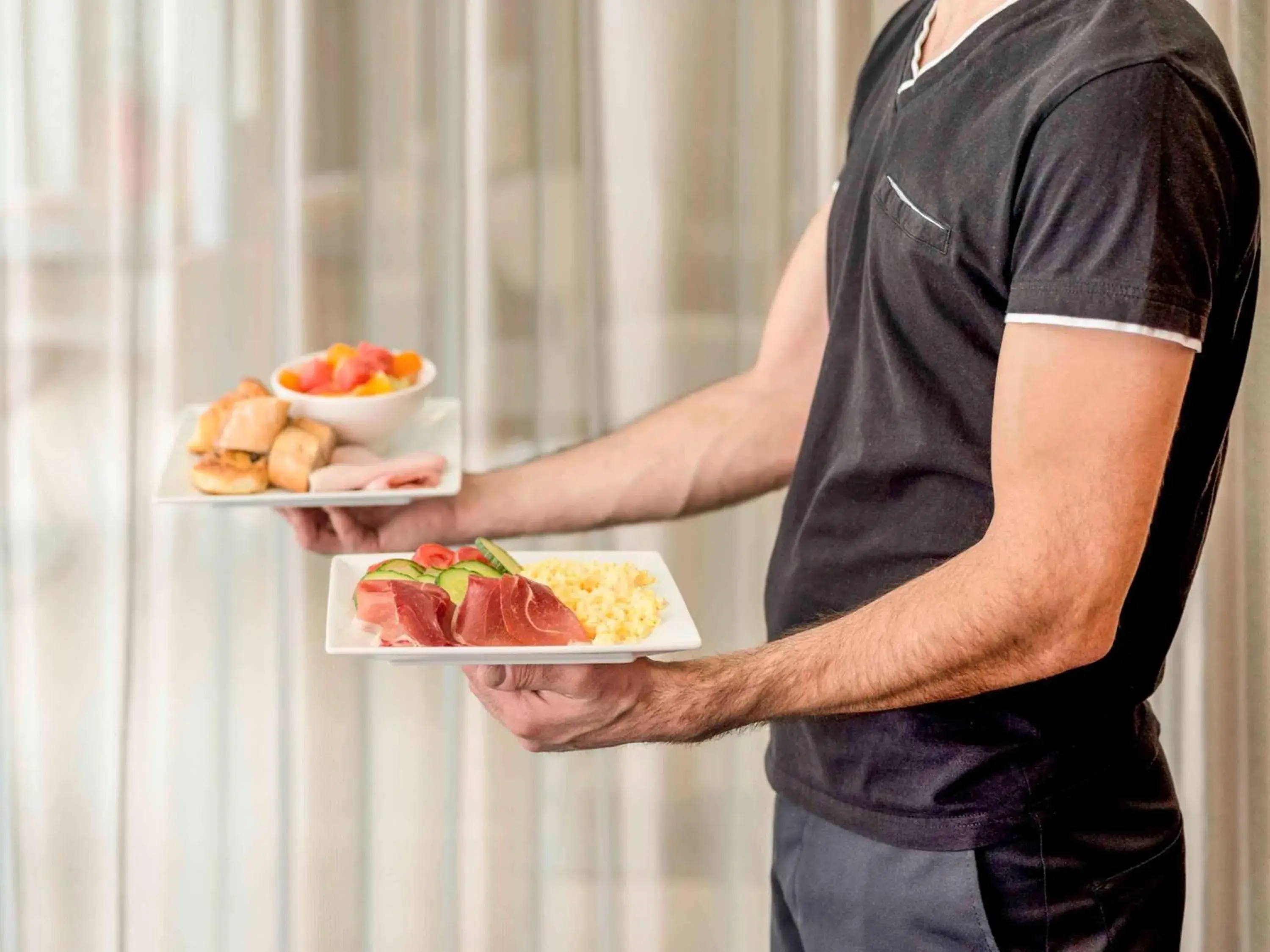 Restaurant/places to eat in ibis Esch Belval Restaurant/places to eat in ibis Esch Belval