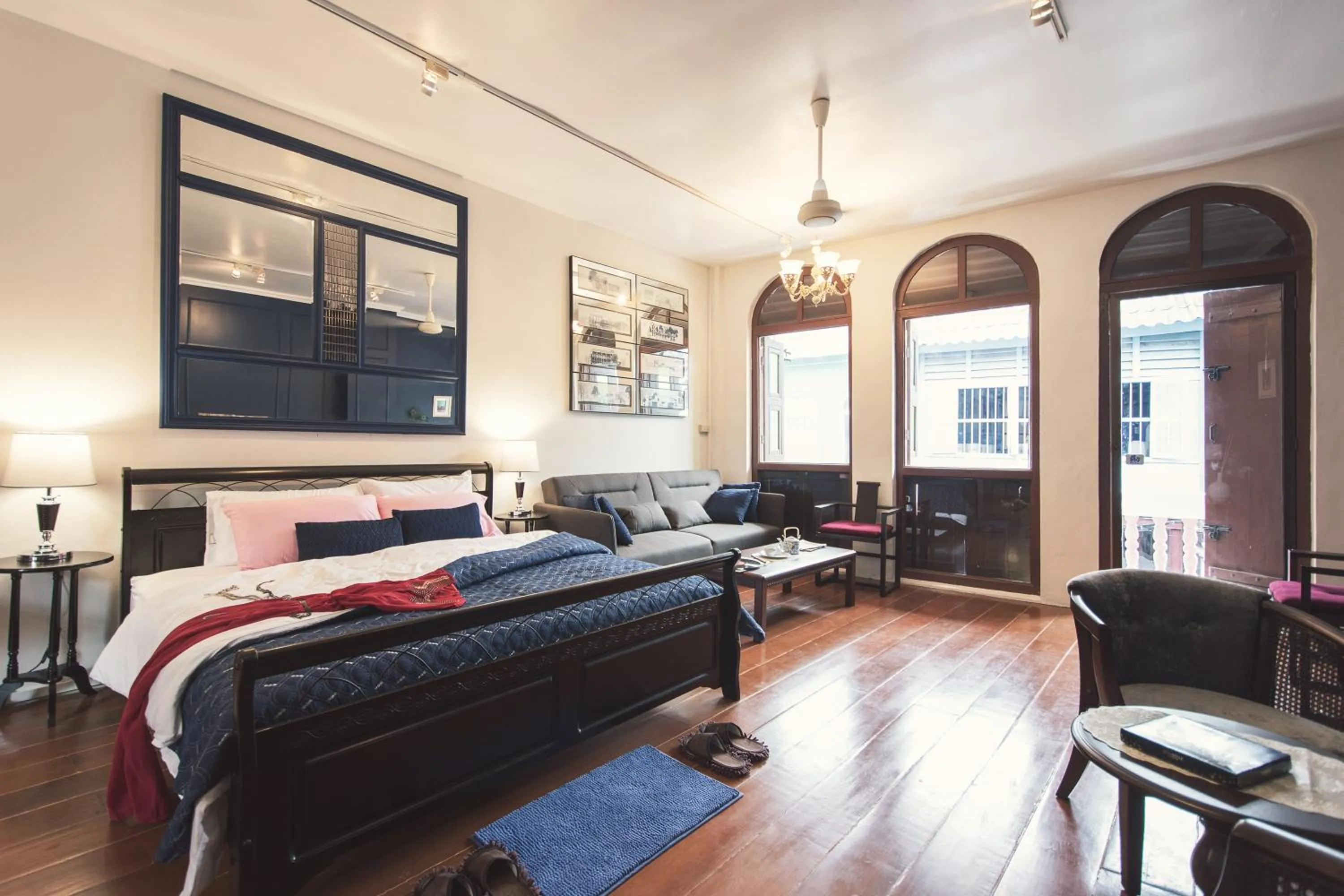 Photo of the whole room, Bed in 2ROOMS Boutique House