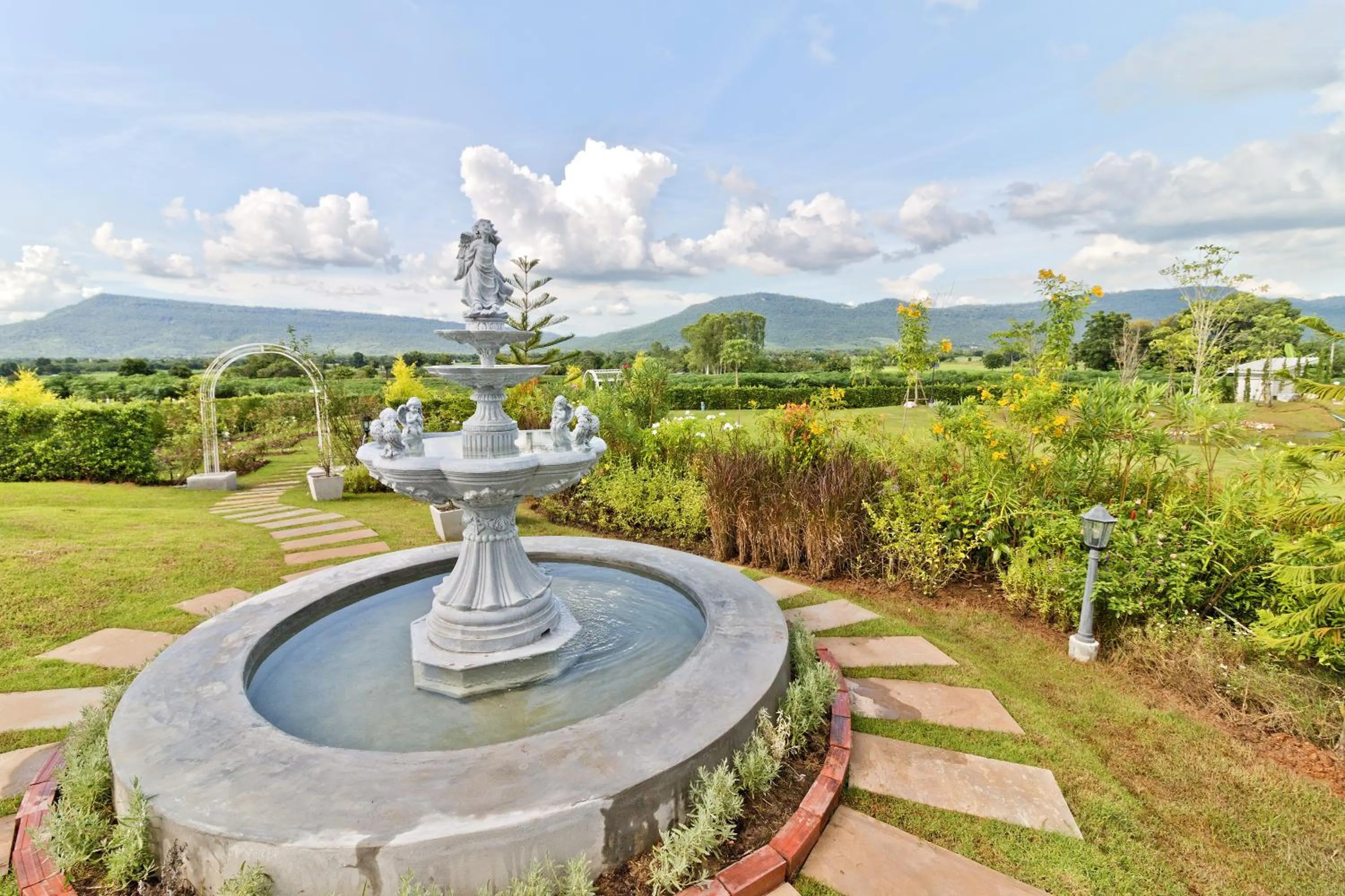 Garden in Chateau de Prim Khao Yai