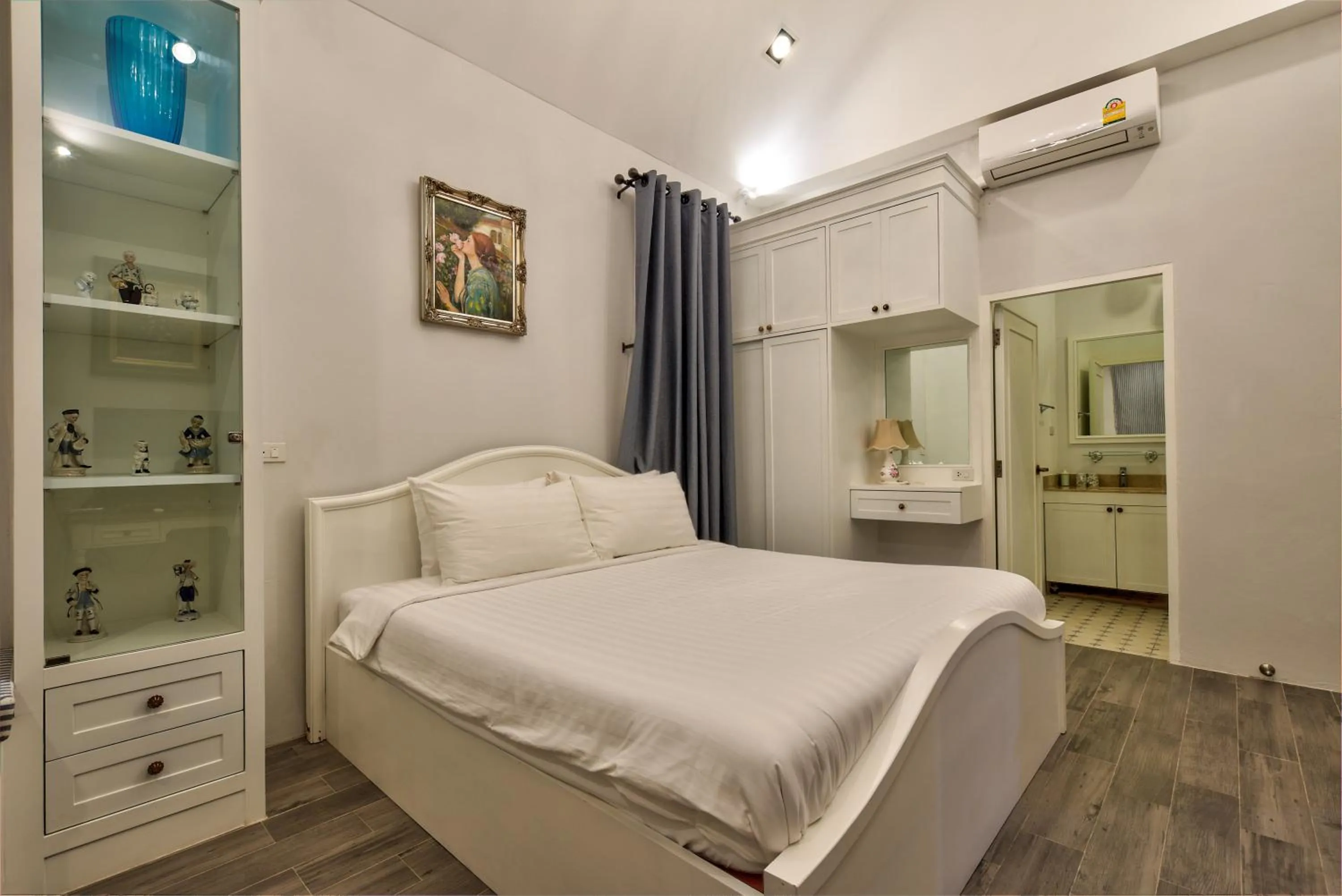 Bed in Chateau de Prim Khao Yai