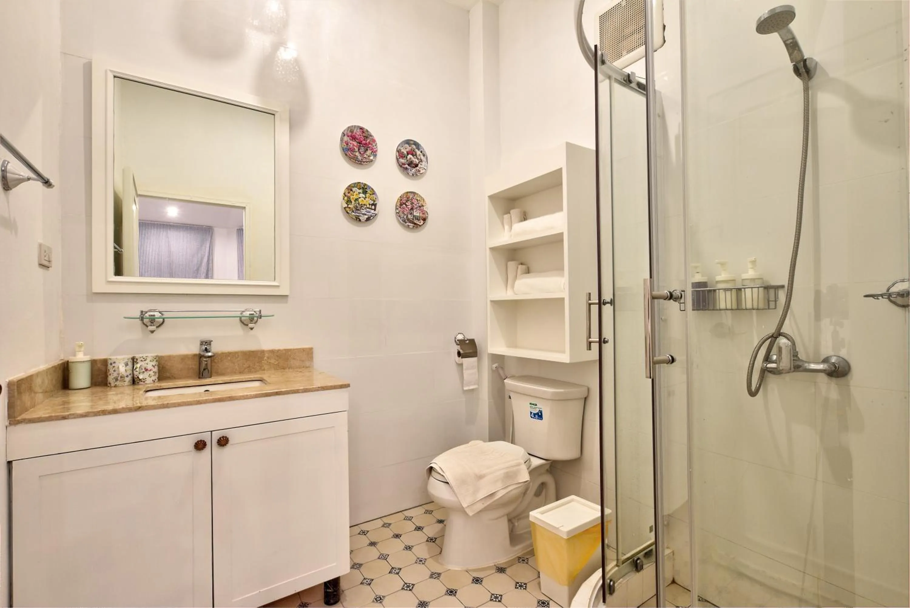 Shower in Chateau de Prim Khao Yai