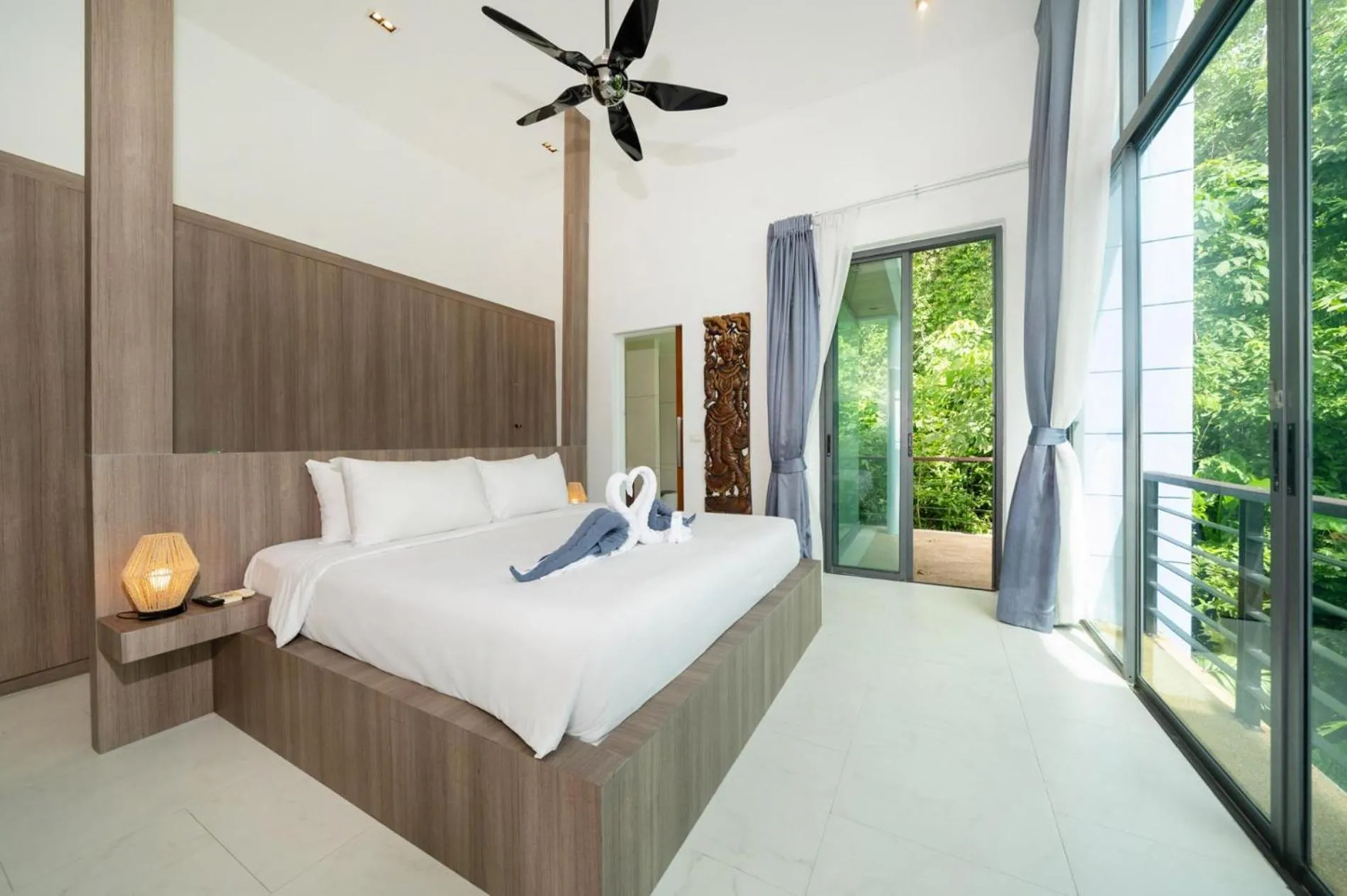 Floor plan, Bed in Kamala Sea View-villa with private pool and maid