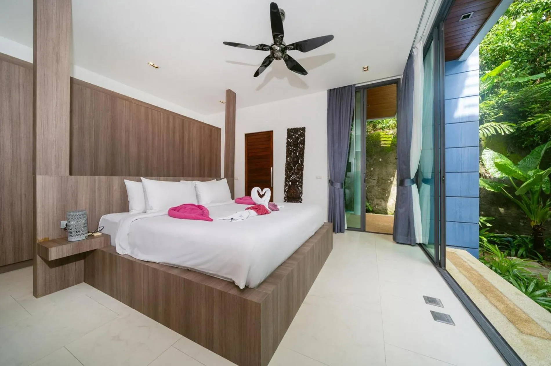 Floor plan, Bed in Kamala Sea View-villa with private pool and maid