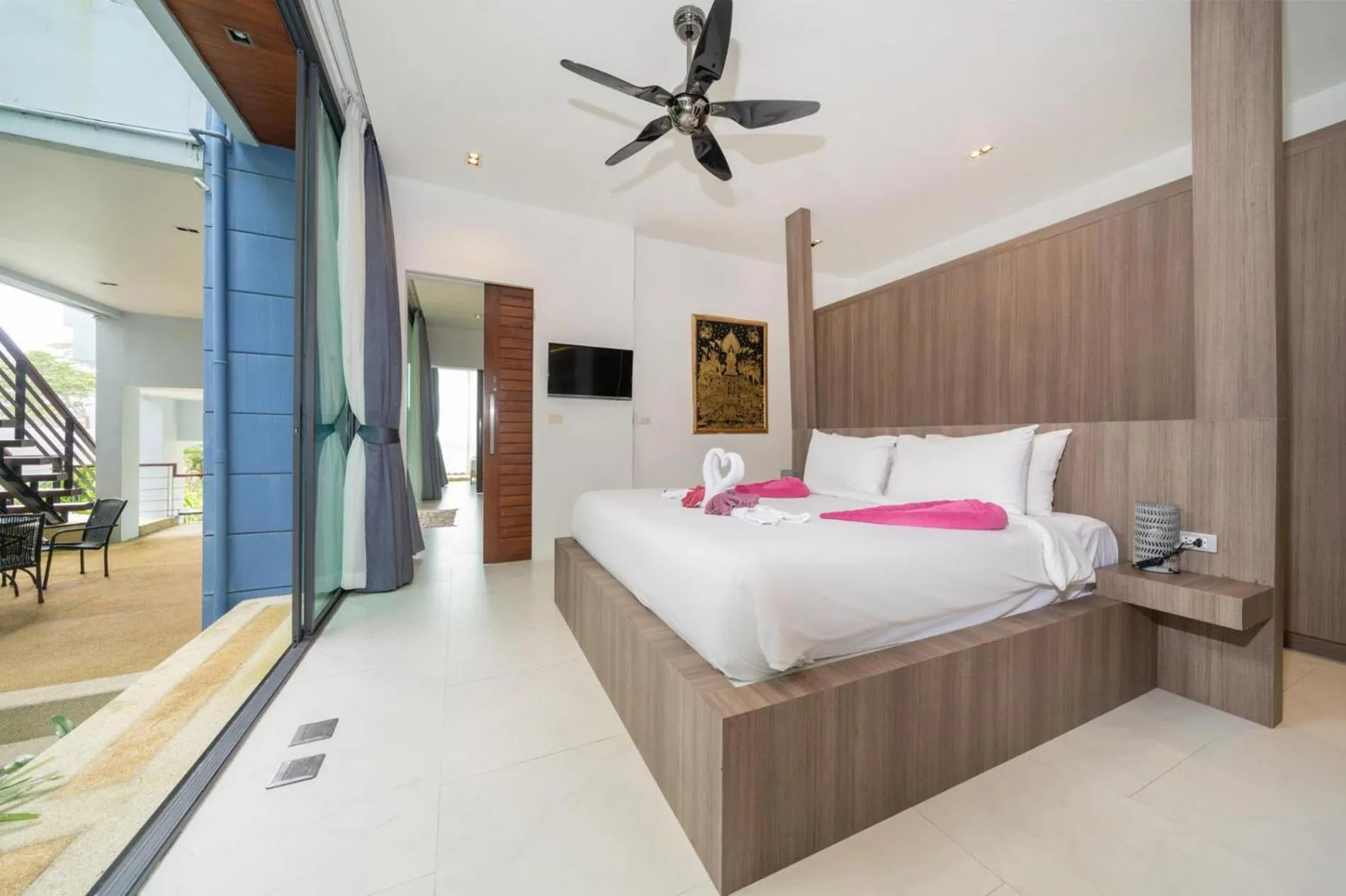 Floor plan, Bed in Kamala Sea View-villa with private pool and maid
