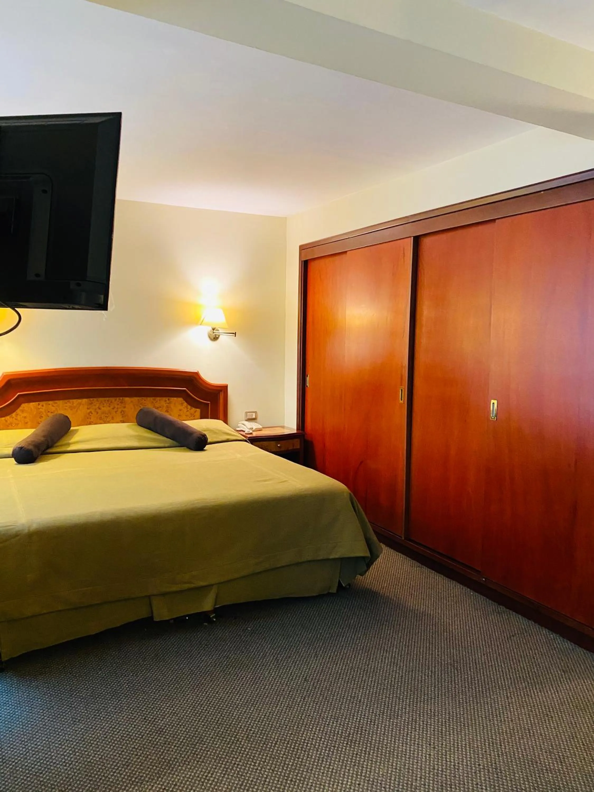 Bed in Hotel Continental Lima