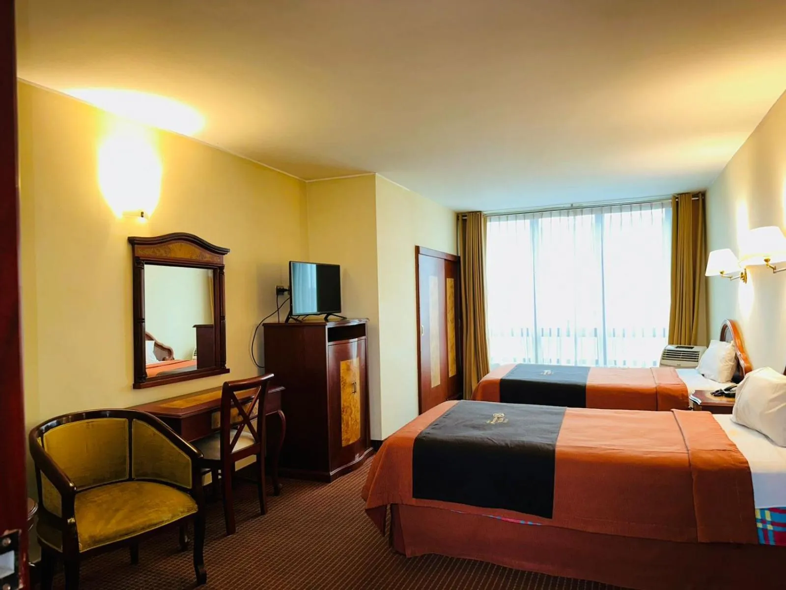 Bed in Hotel Continental Lima