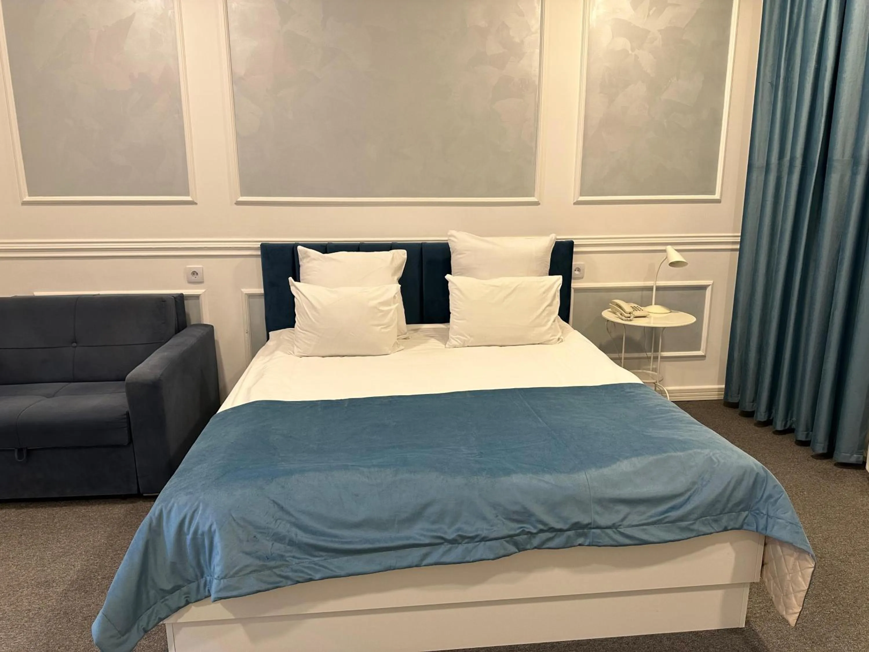 Bed in Two Seasons Boutique Hotel Baku