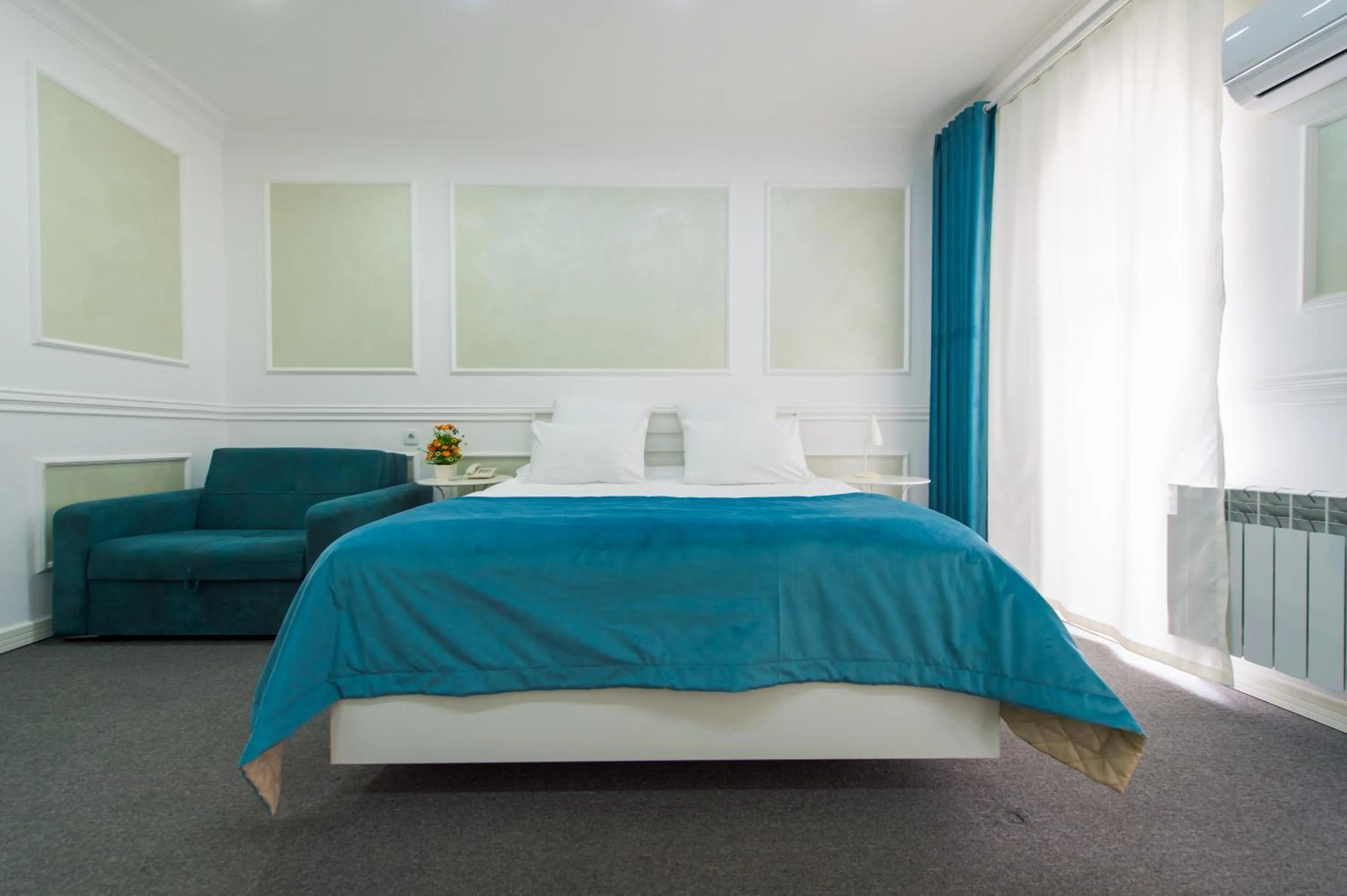 Bed in Two Seasons Boutique Hotel Baku