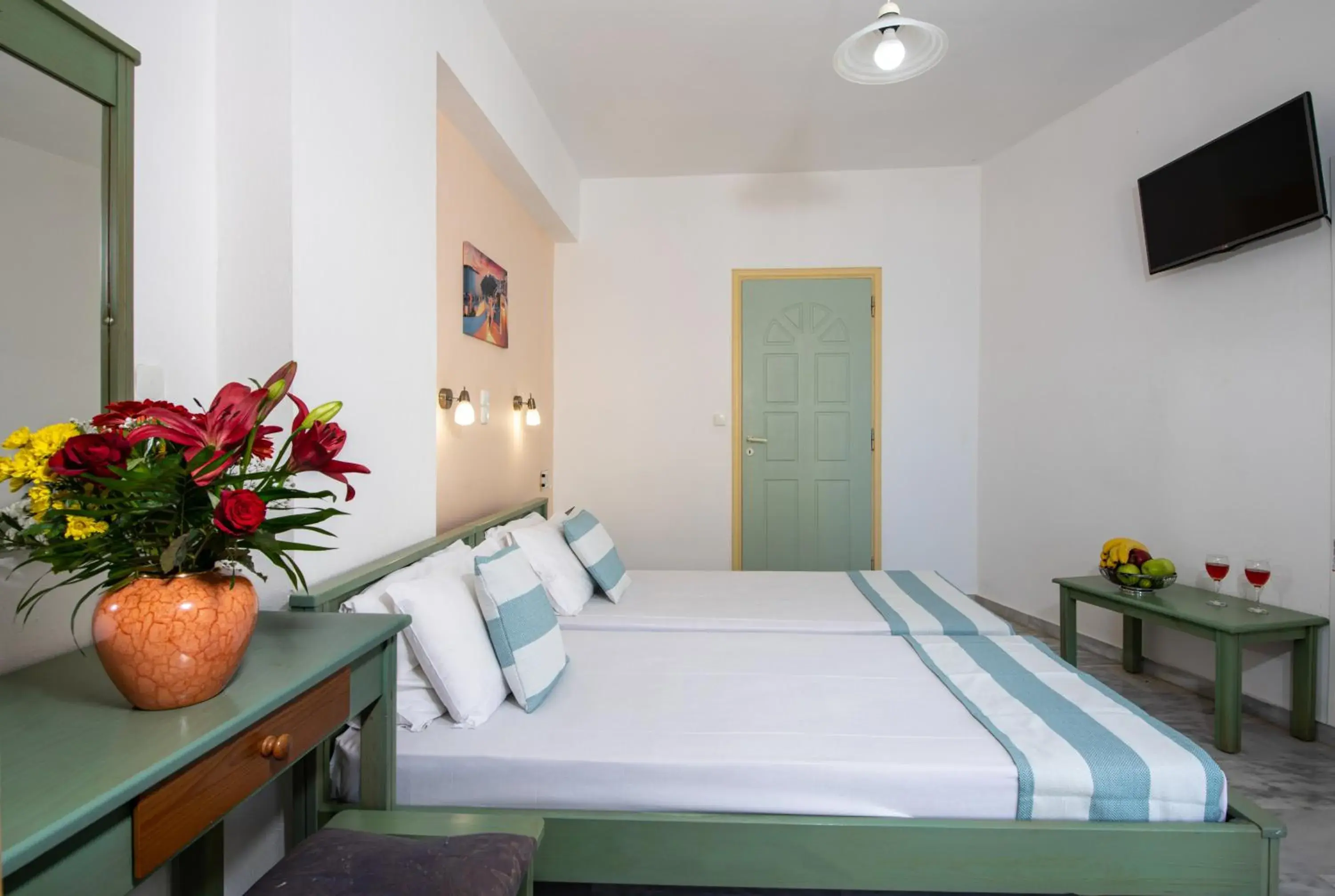 Bedroom, Bed in Sunrise Apartments Bedroom, Bed in Sunrise Apartments