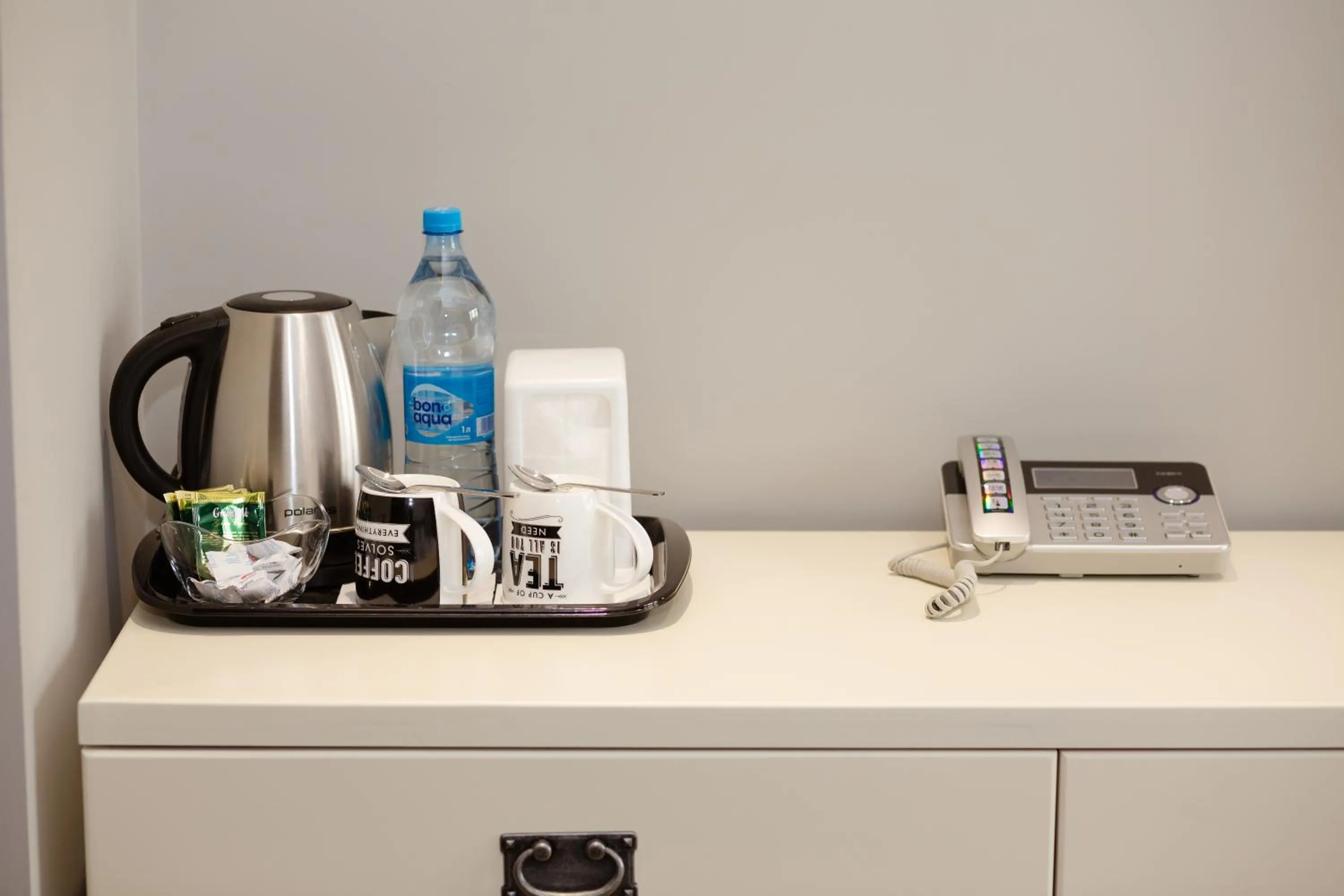 Coffee/tea facilities in Eleven Hotel and Hall