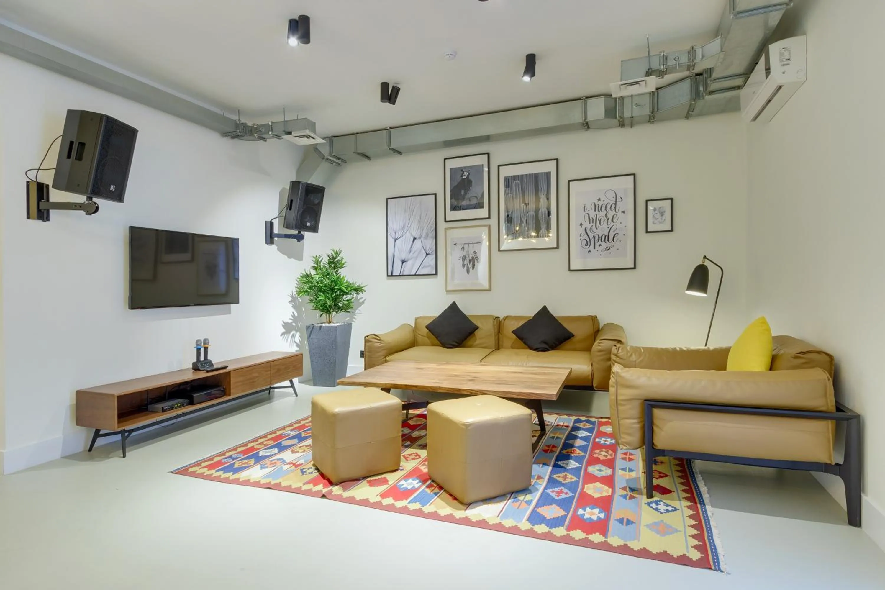 Karaoke in Eleven Hotel and Hall