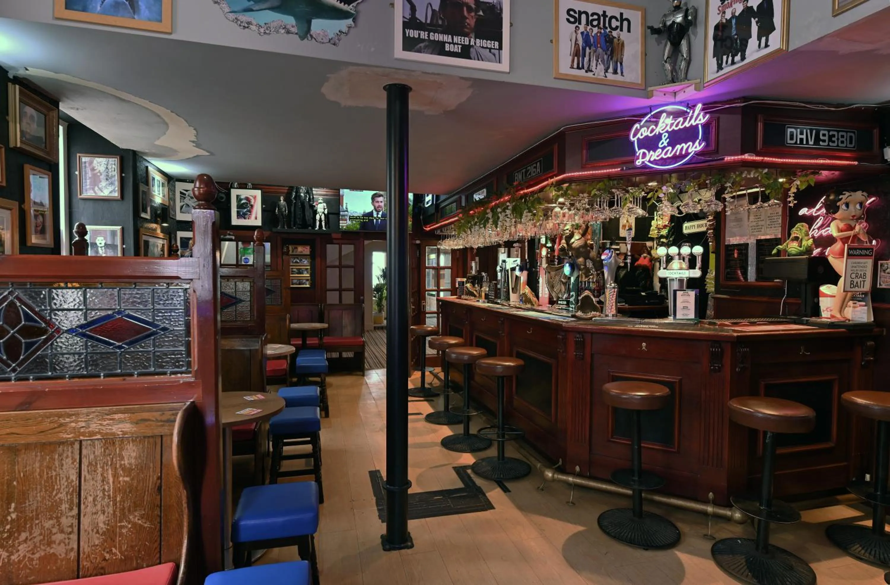 Lounge or bar in Royal Lion Hotel