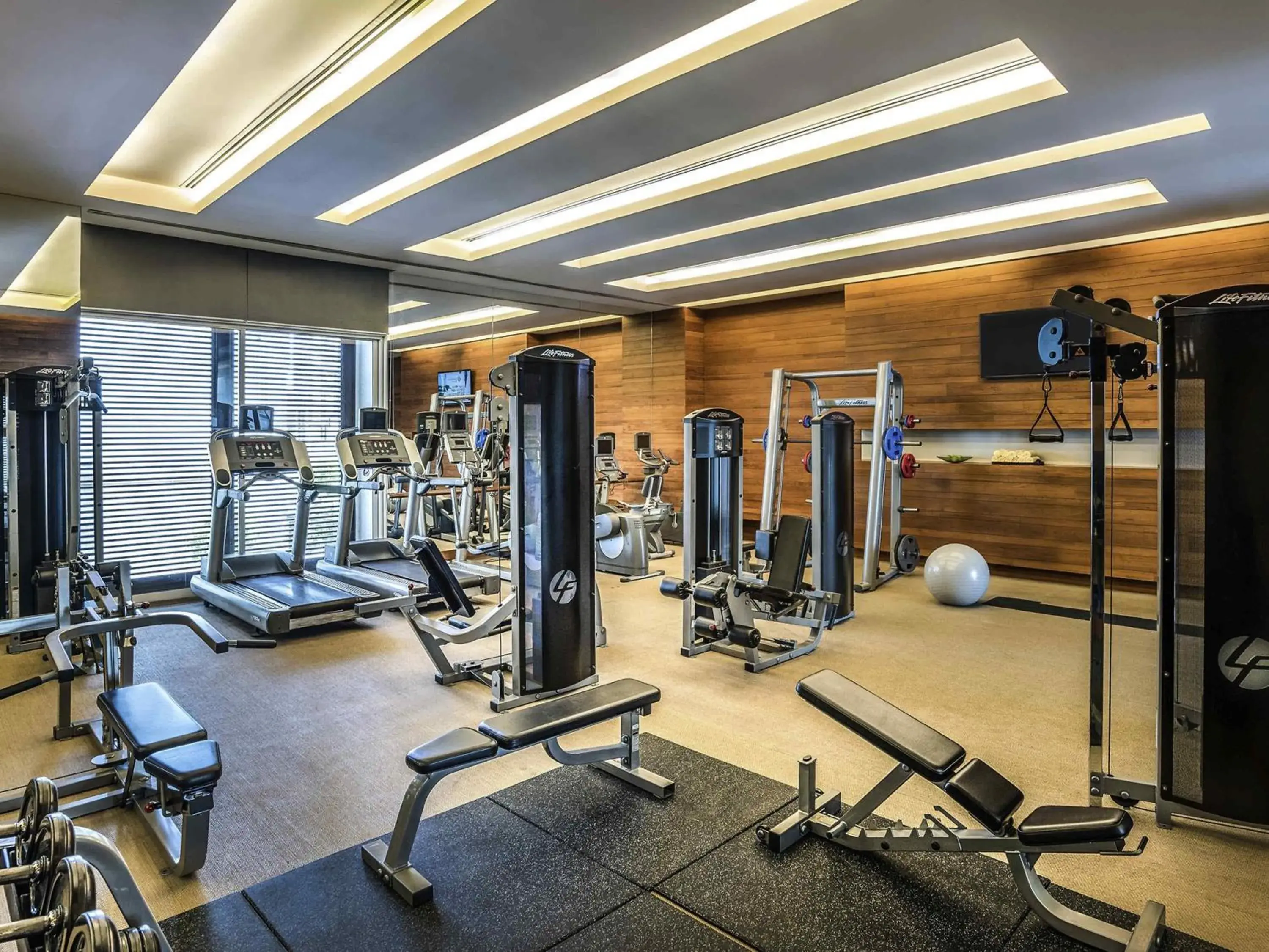 Fitness centre/facilities in Pullman Bangkok King Power Fitness centre/facilities in Pullman Bangkok King Power