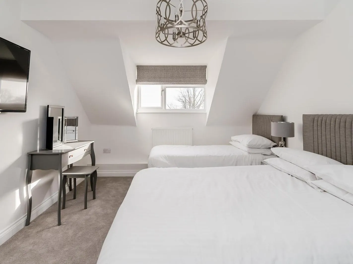 Bedroom in Pike and Eel Hotel and Marina