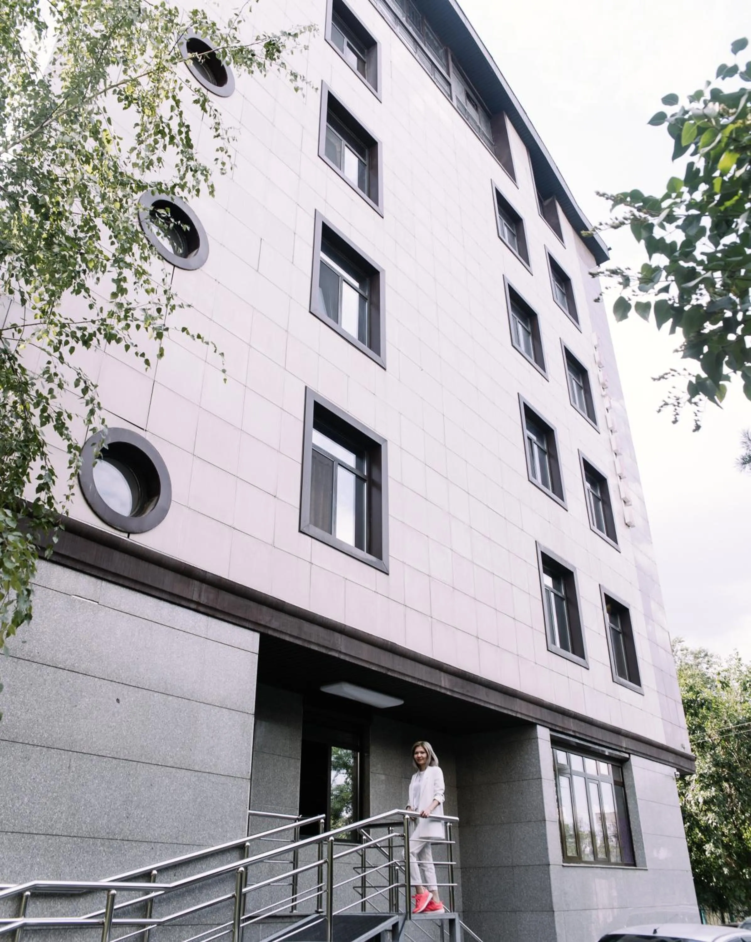 Facade/entrance in 7 days hotel