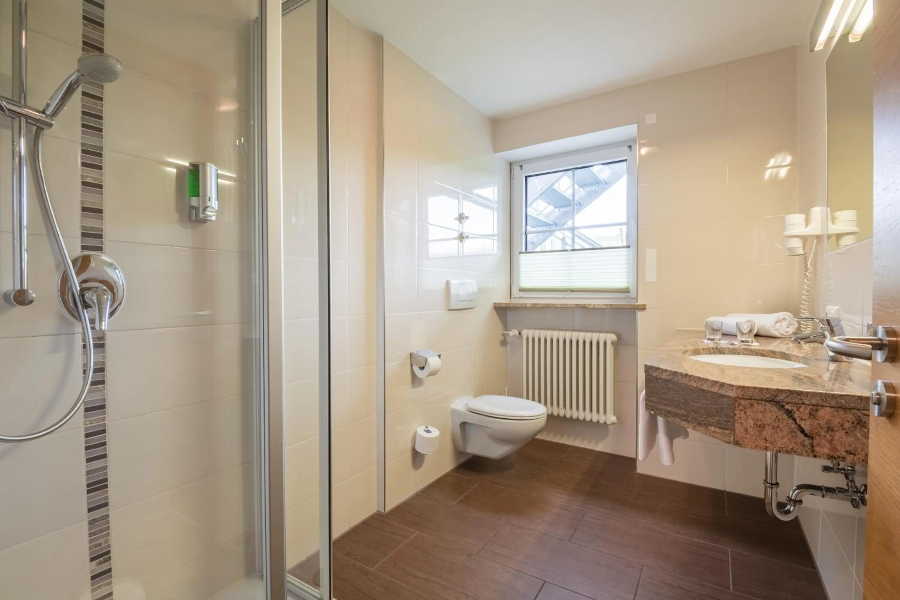 Toilet in Landhotel Schwarzenbach - Wellness & Spa