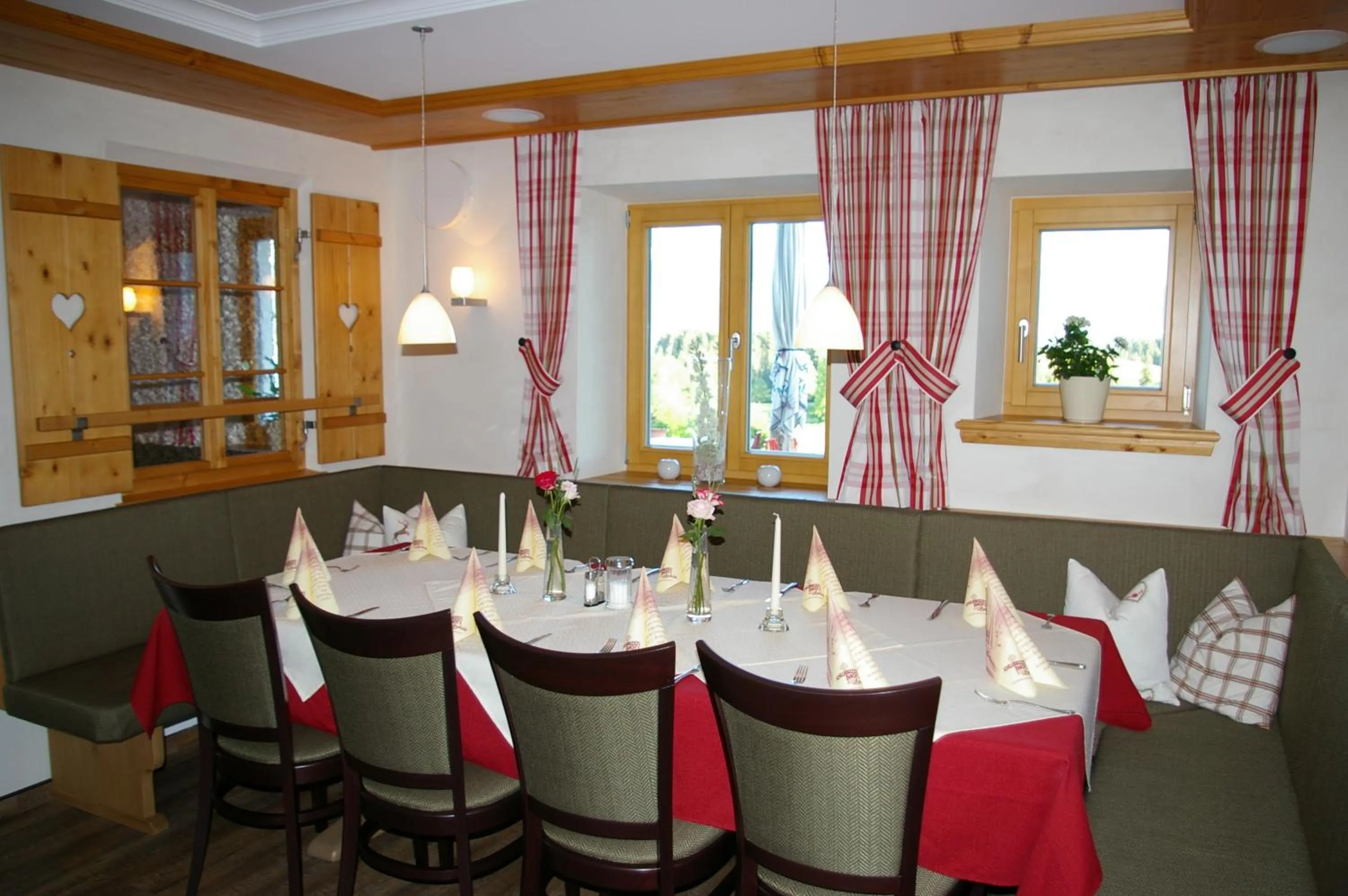 Restaurant/places to eat in Landhotel Schwarzenbach - Wellness & Spa