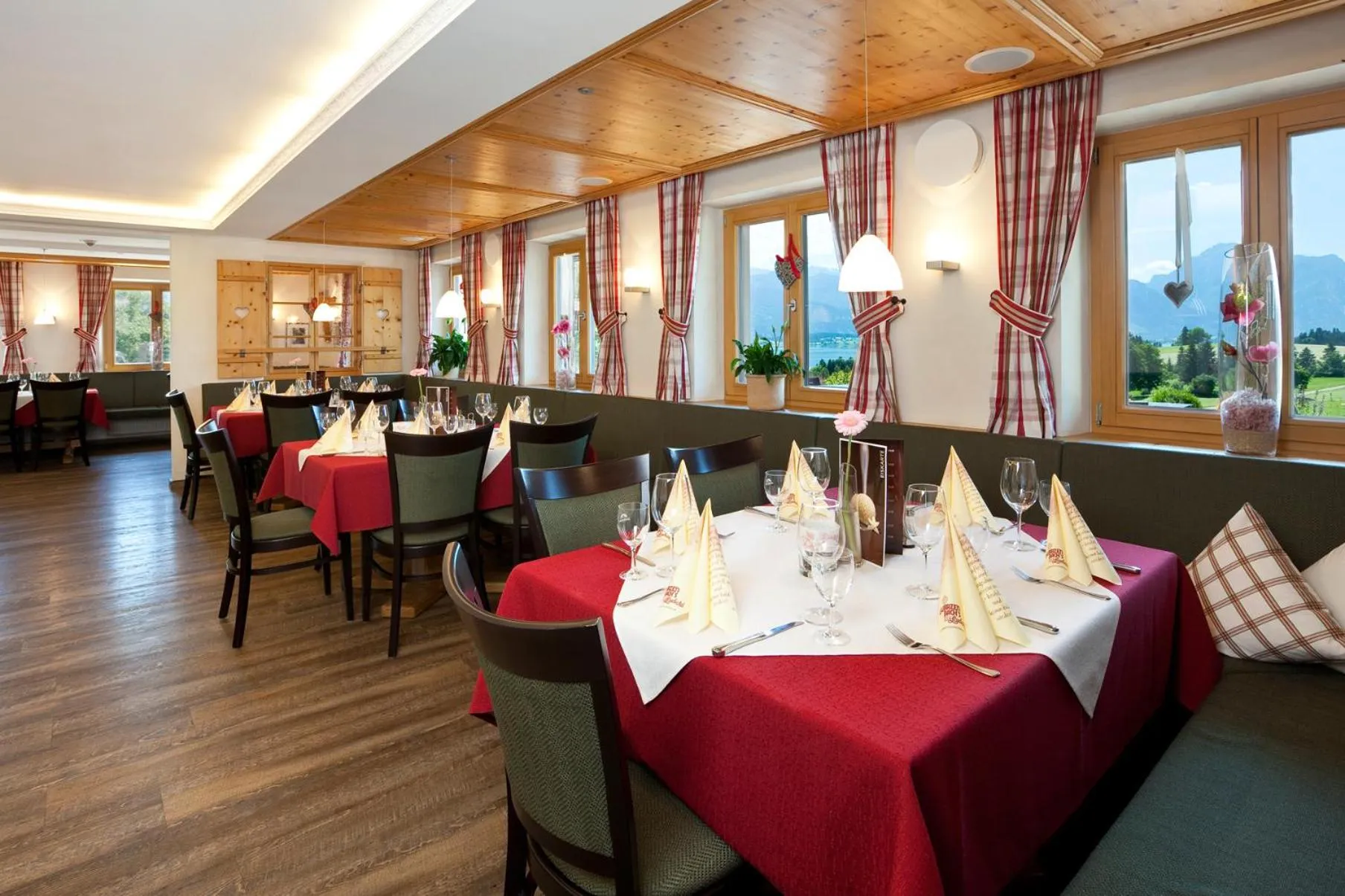 Restaurant/places to eat in Landhotel Schwarzenbach - Wellness & Spa