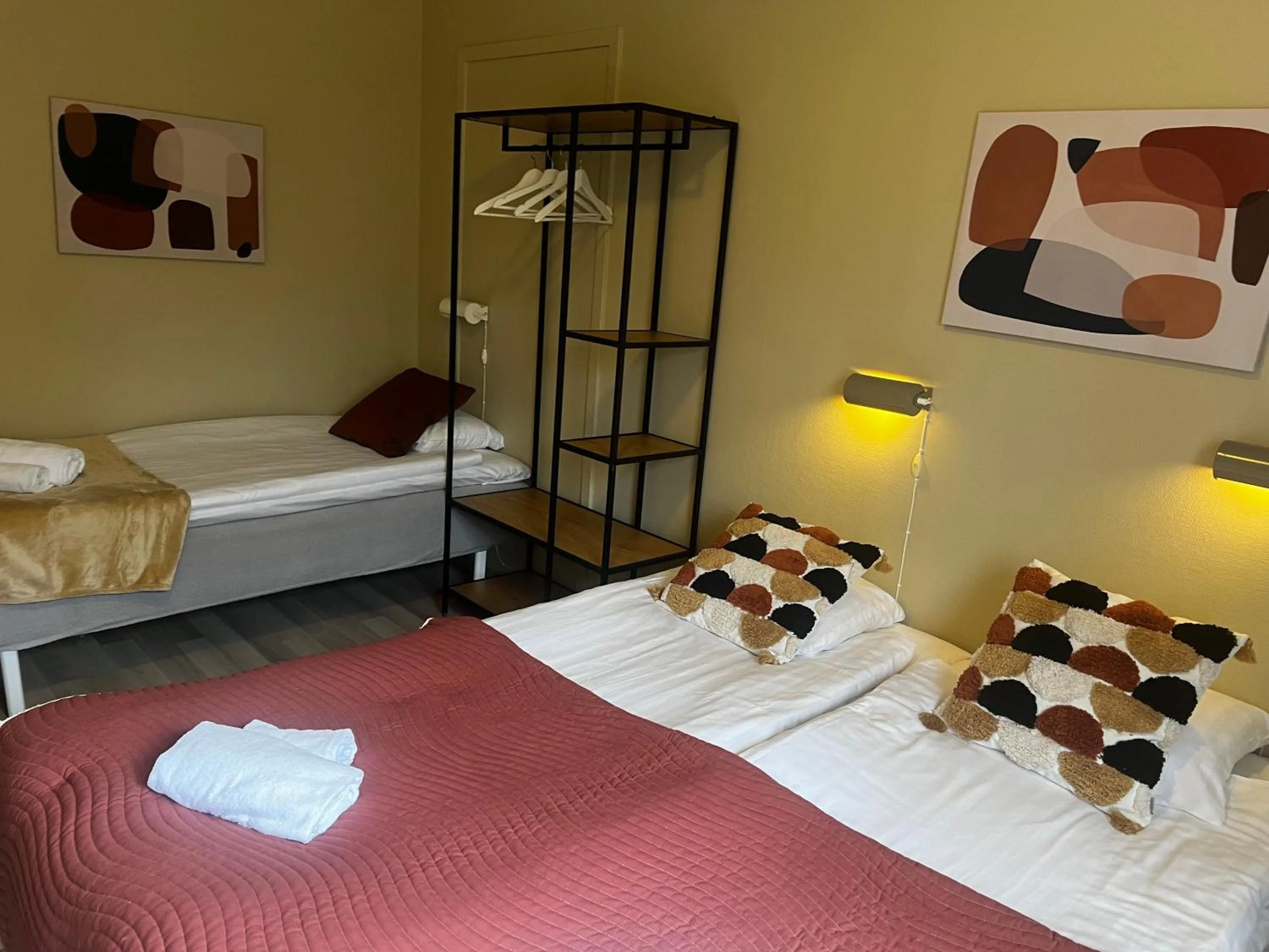 Bed in Aurora Bed & Breakfast