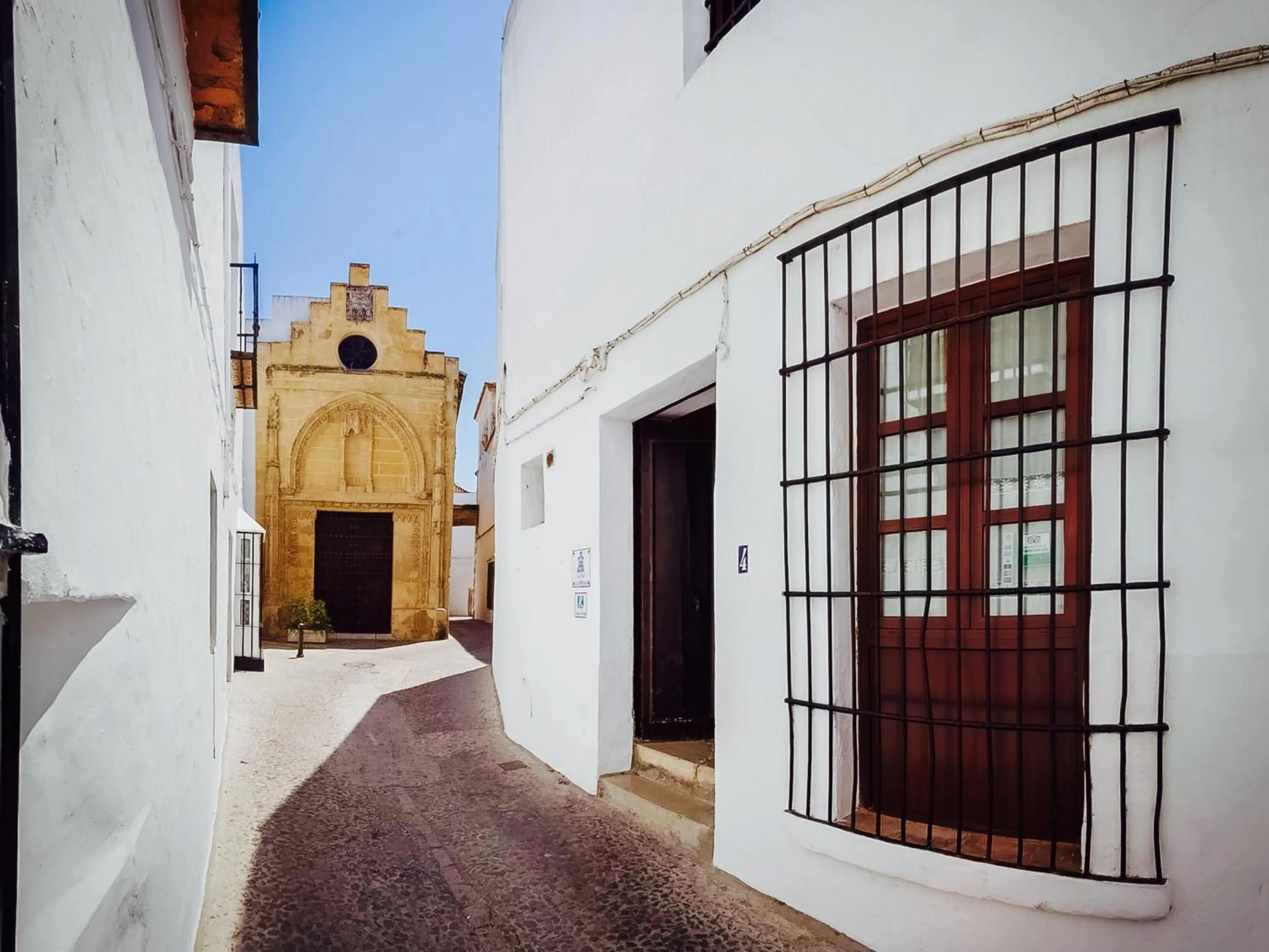 Facade/entrance in Casa Campana