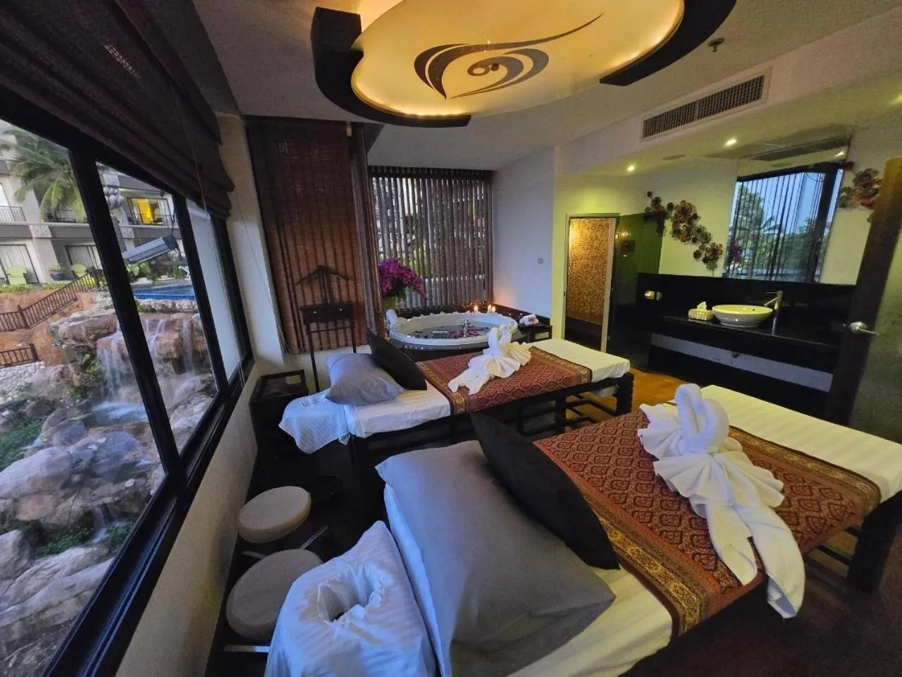 Spa and wellness centre/facilities, Bed in Garden Cliff Resort And Spa