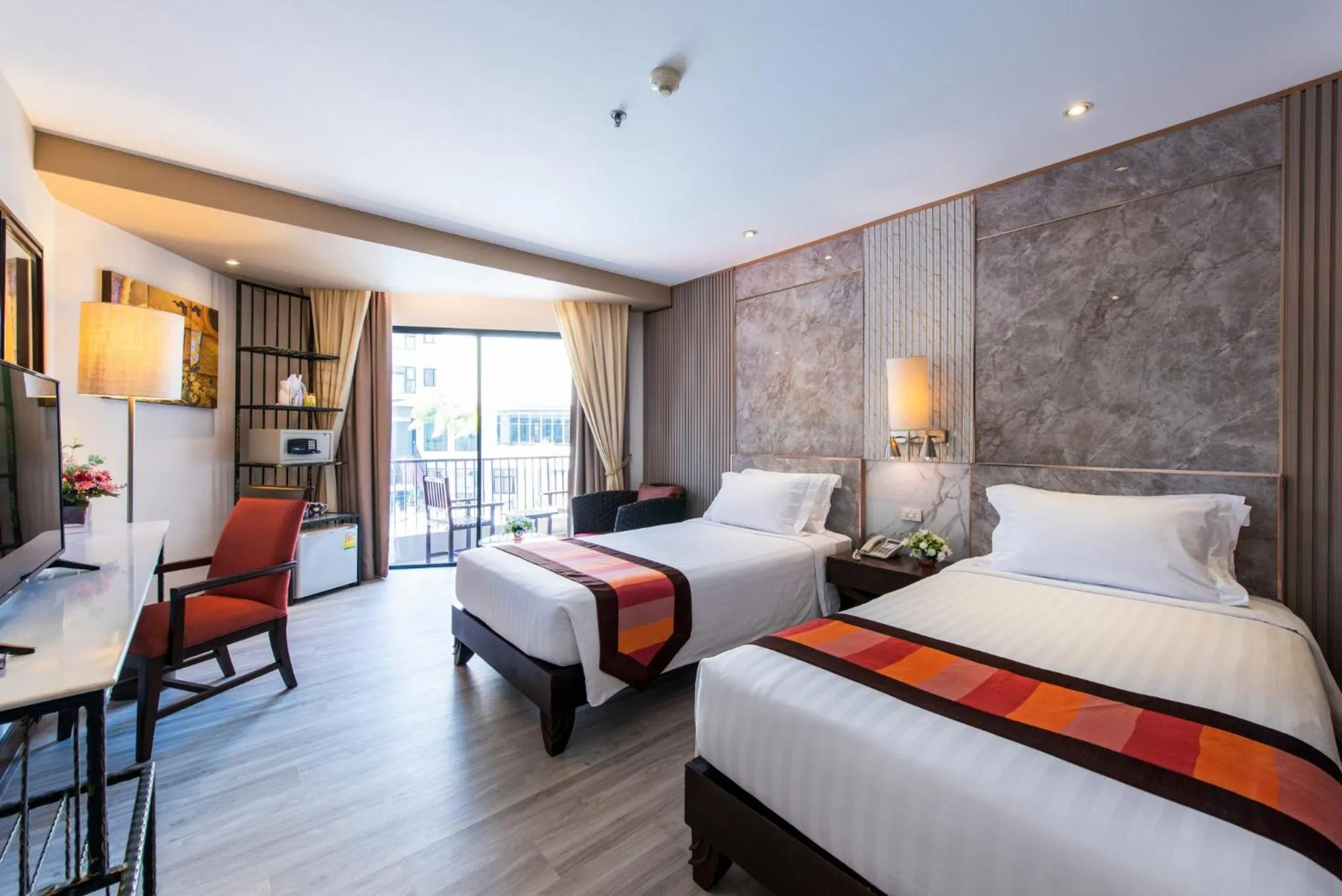 Bedroom, Bed in Garden Cliff Resort And Spa